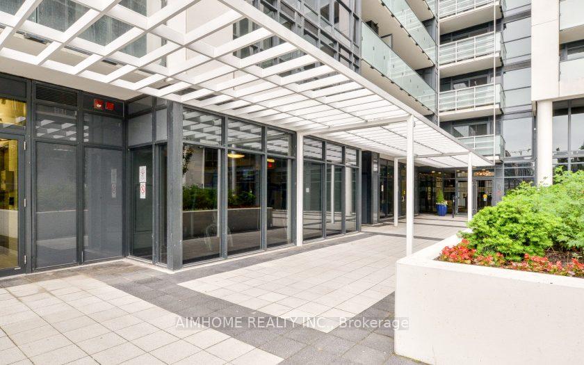 Photo 4 of Unit 706, 400 Adelaide Street E, Toronto, Moss Park — HOMEH