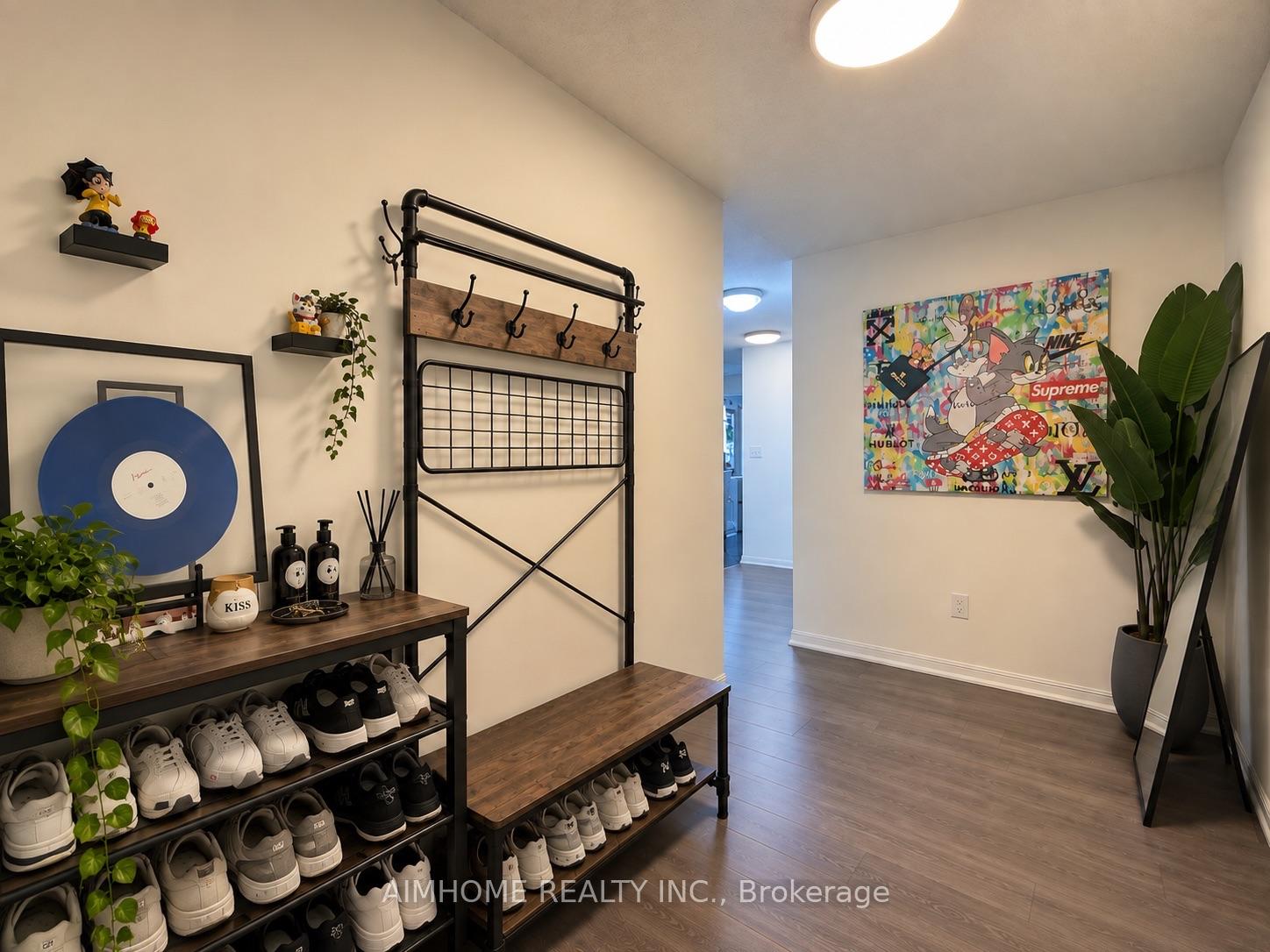 Photo 6 of Unit 706, 400 Adelaide Street E, Toronto, Moss Park — HOMEH