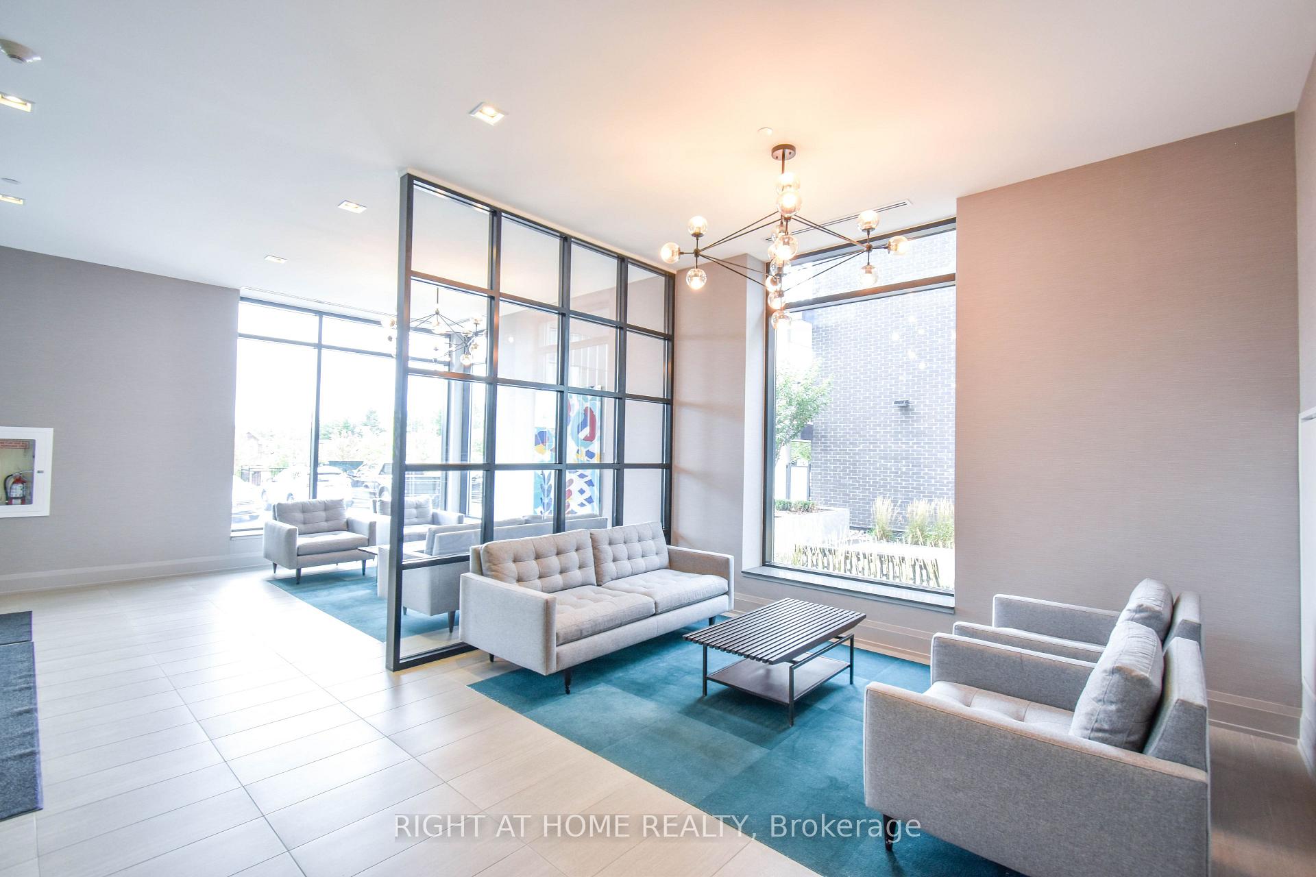 Photo 4 of Unit 217, 555 William Graham Drive, Aurora, Rural Aurora — HOMEH