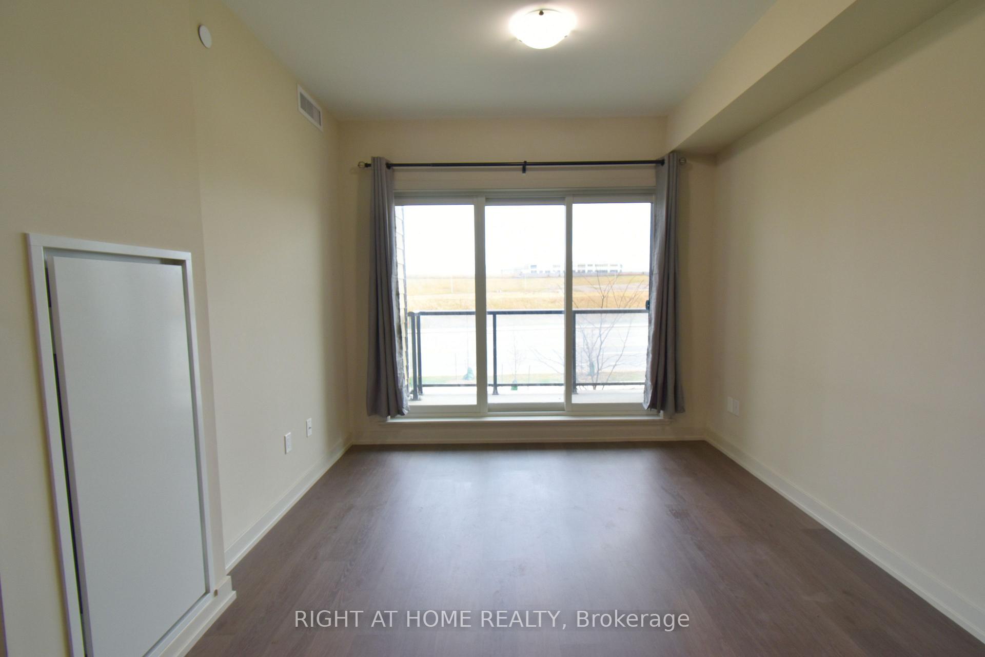 Photo 9 of Unit 217, 555 William Graham Drive, Aurora, Rural Aurora — HOMEH