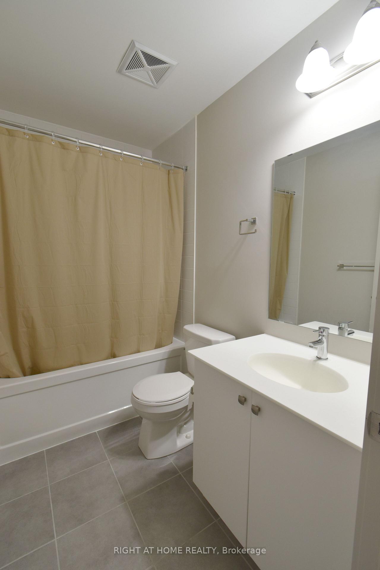 Photo 15 of Unit 217, 555 William Graham Drive, Aurora, Rural Aurora — HOMEH