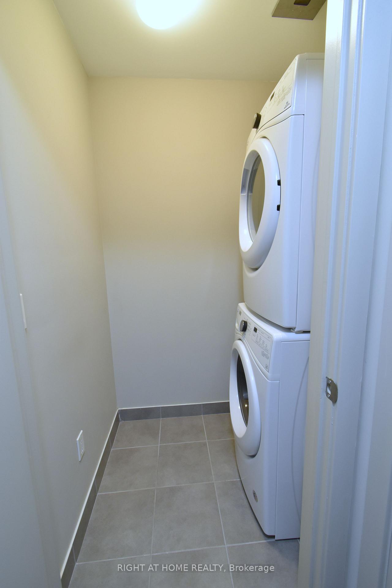 Photo 16 of Unit 217, 555 William Graham Drive, Aurora, Rural Aurora — HOMEH