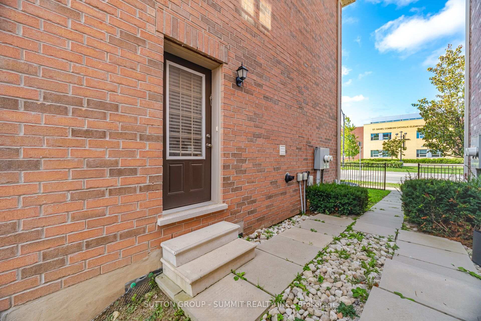 Photo 40 of 57 Battalion Road, Brampton, Northwest Brampton — HOMEH