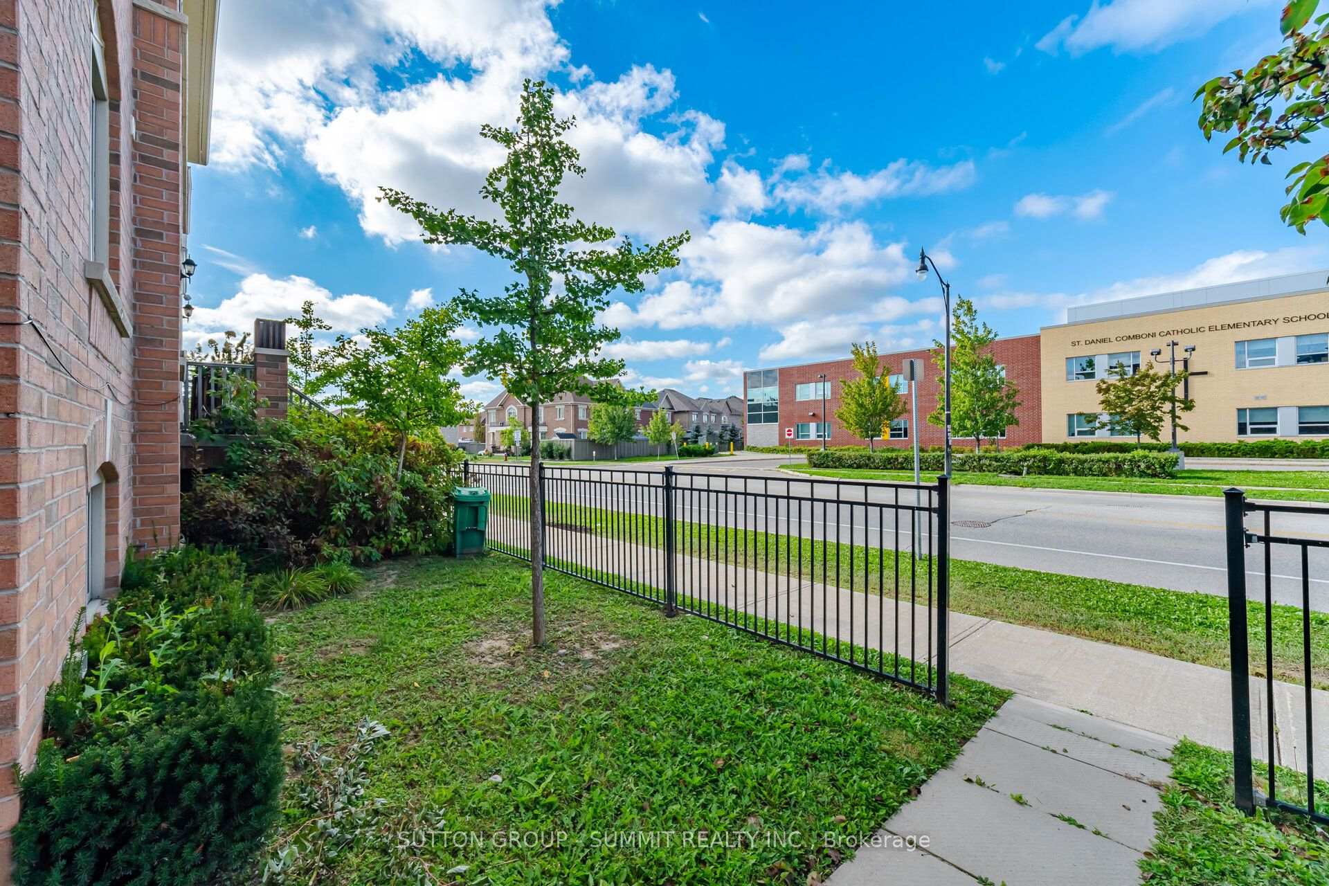 Photo 44 of 57 Battalion Road, Brampton, Northwest Brampton — HOMEH