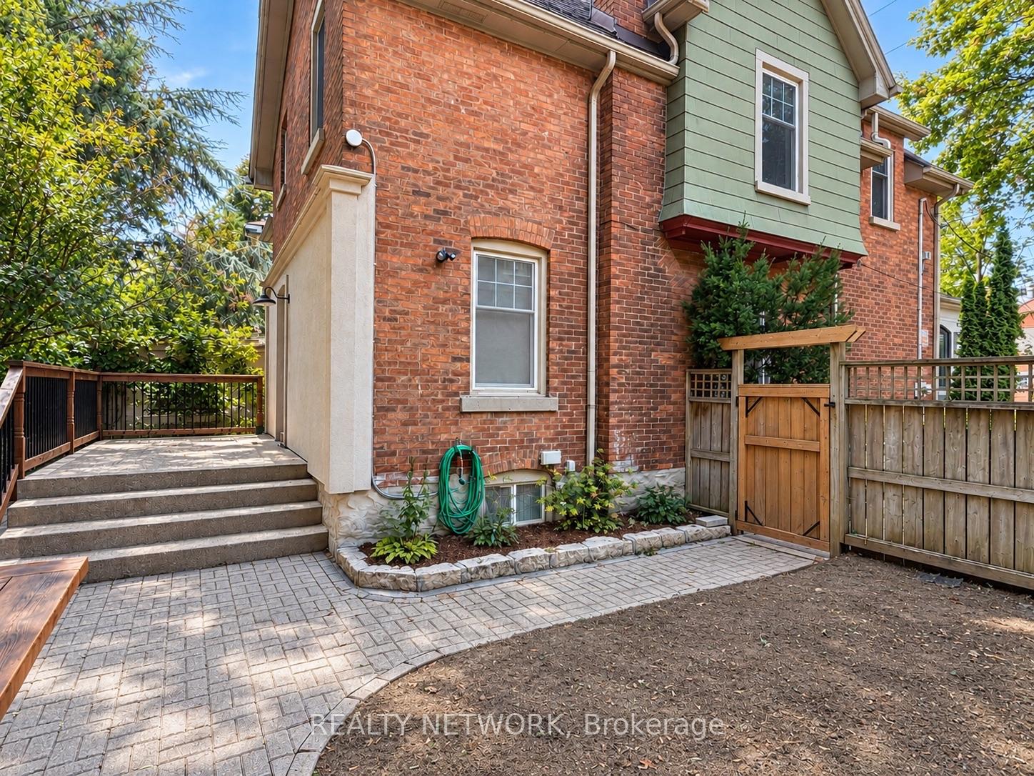 Photo 31 of 17 Gerrard Street, St. Catharines, Downtown — HOMEH