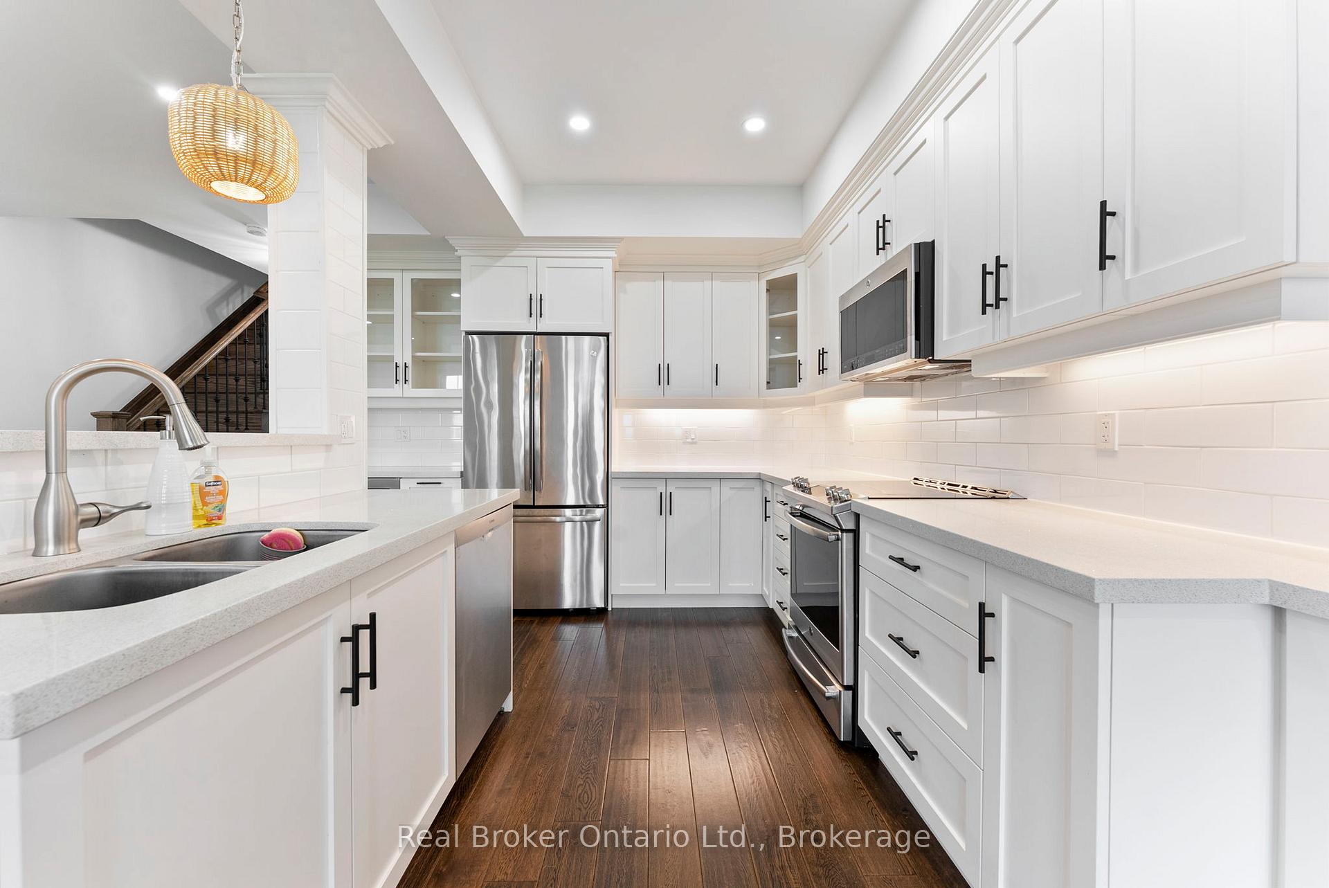 Photo 9 of 86 Dunrobin Lane, Grimsby, Grimsby Beach — HOMEH