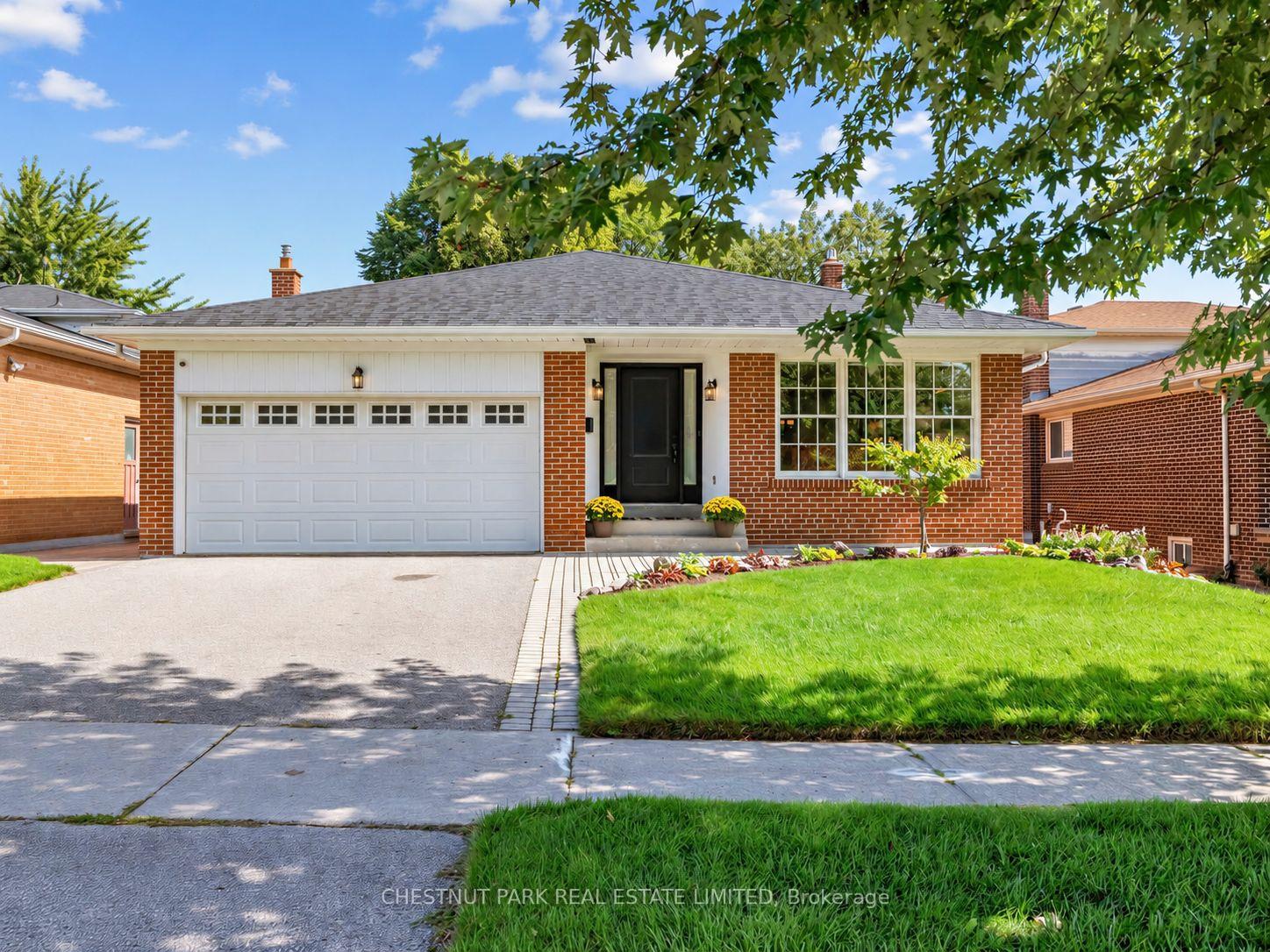 Photo 1 of 11 Doubletree Road, North York, Pleasant View — HOMEH