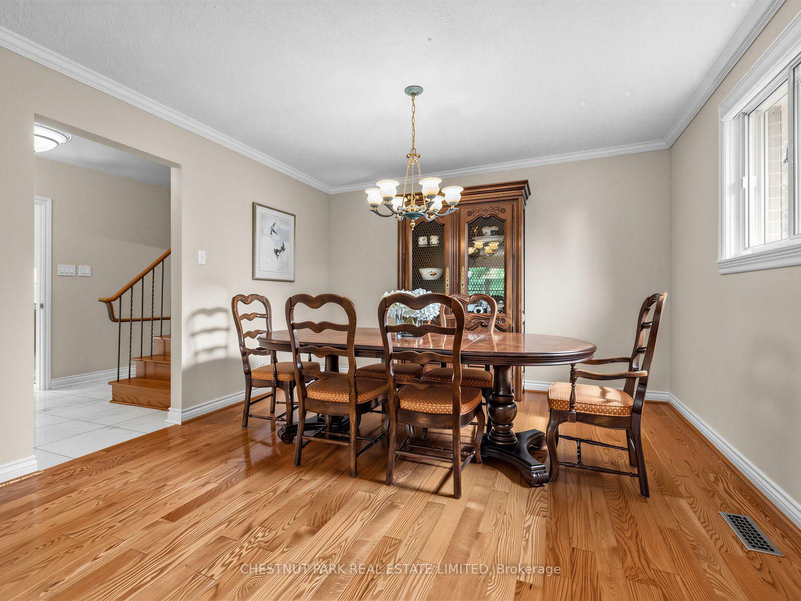 Photo 10 of 11 Doubletree Road, North York, Pleasant View — HOMEH