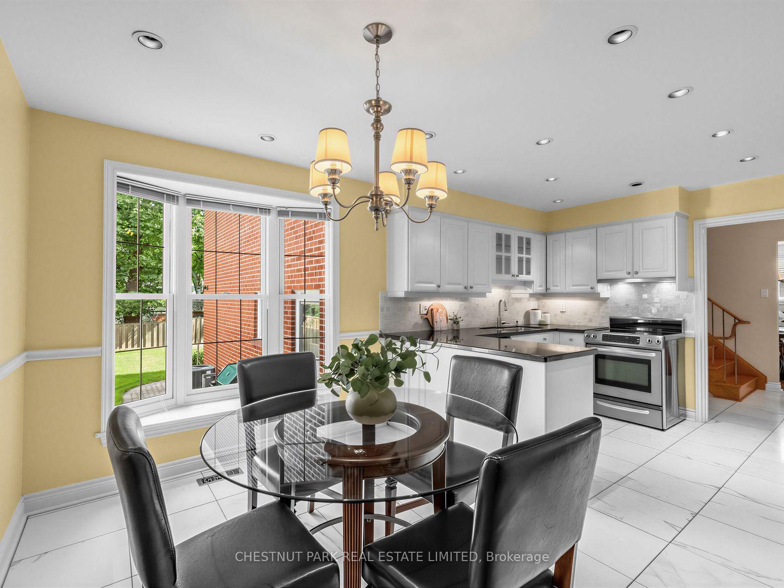 Photo 14 of 11 Doubletree Road, North York, Pleasant View — HOMEH
