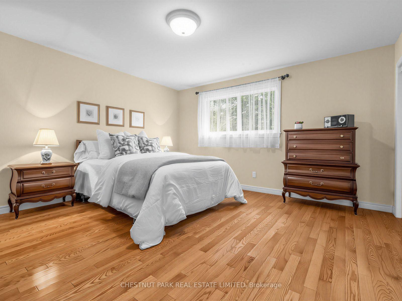 Photo 17 of 11 Doubletree Road, North York, Pleasant View — HOMEH