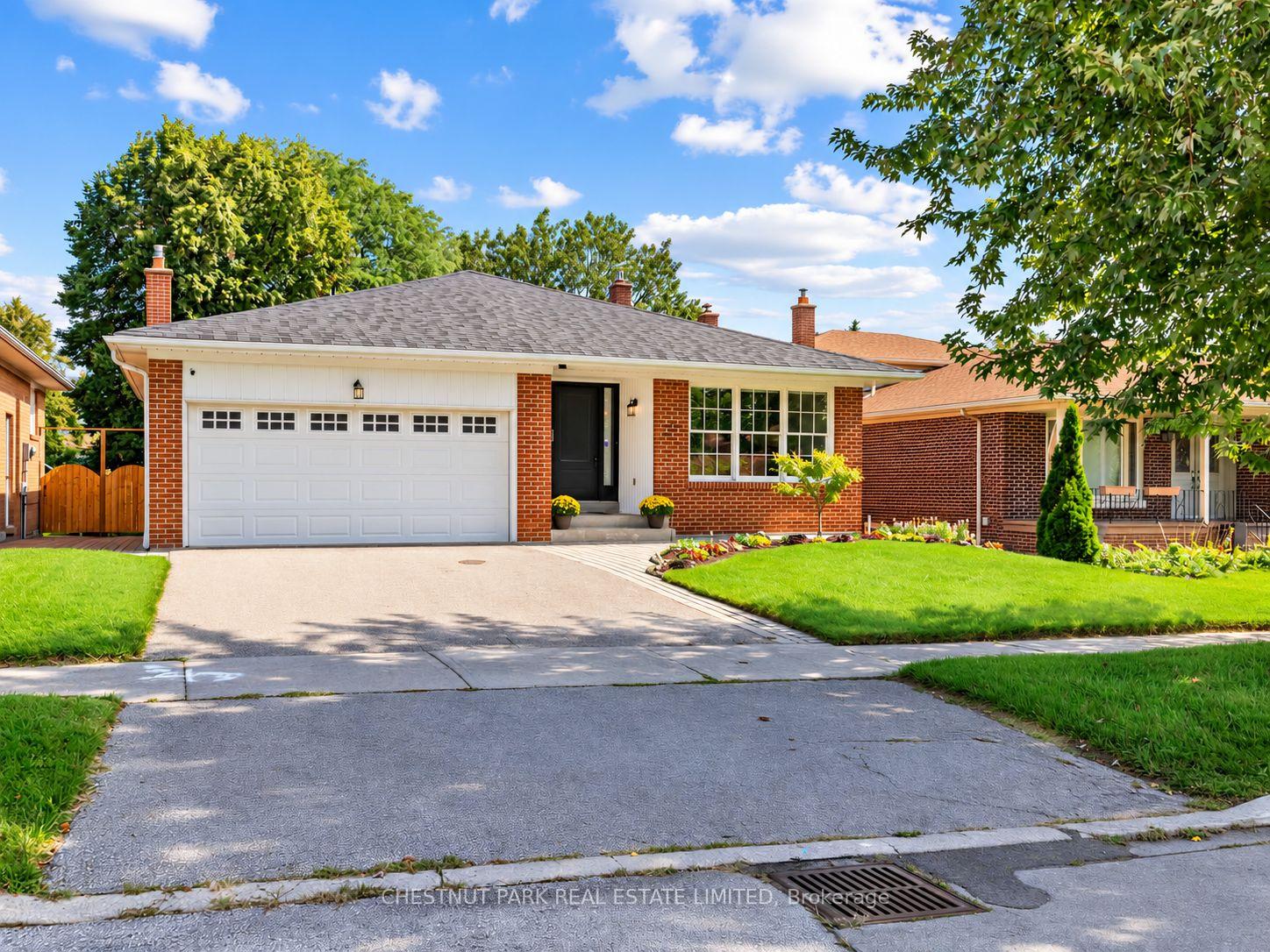 Photo 39 of 11 Doubletree Road, North York, Pleasant View — HOMEH