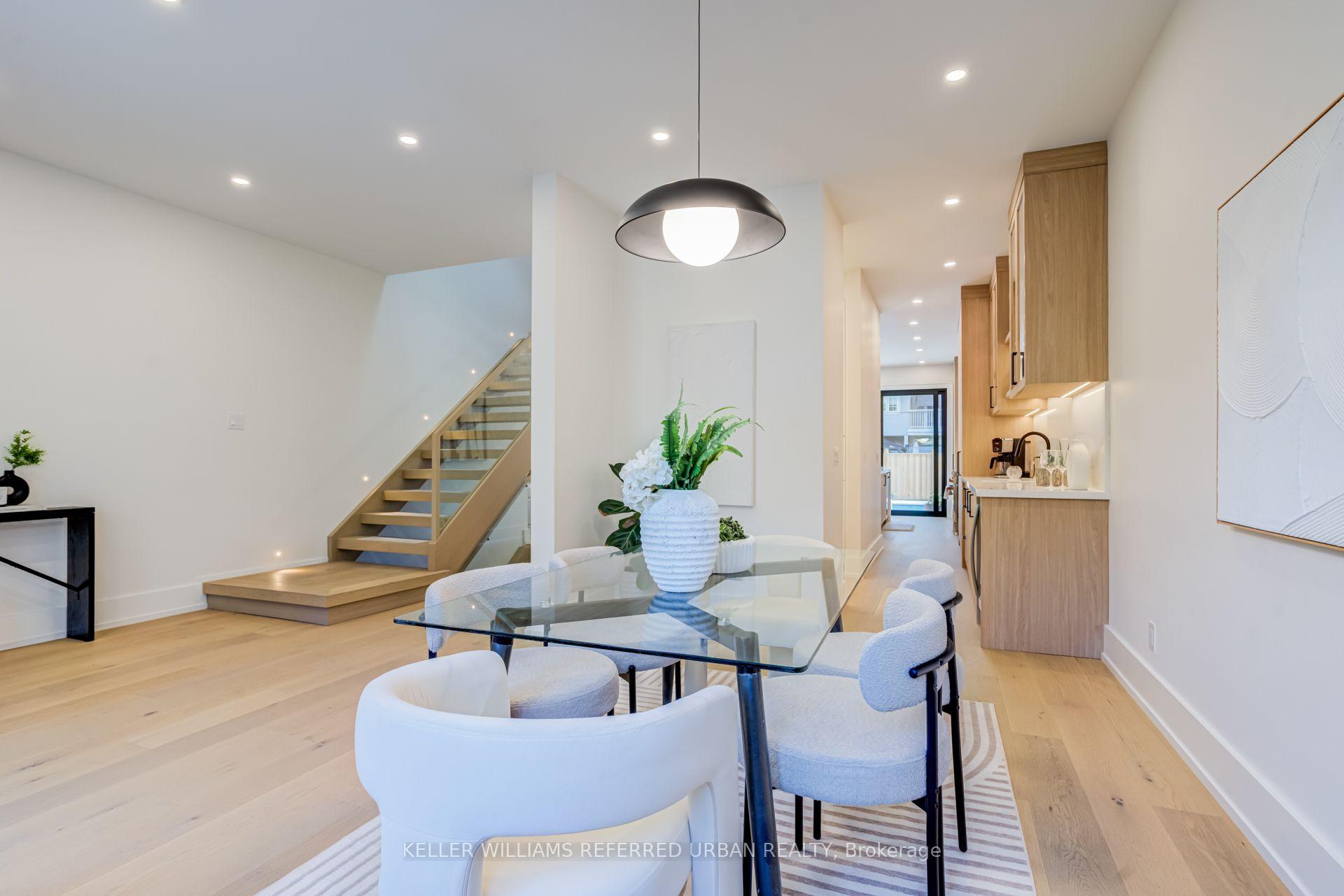 Photo 7 of 5 Bradbury Crescent, Etobicoke, Eringate-Centennial-West Deane — HOMEH