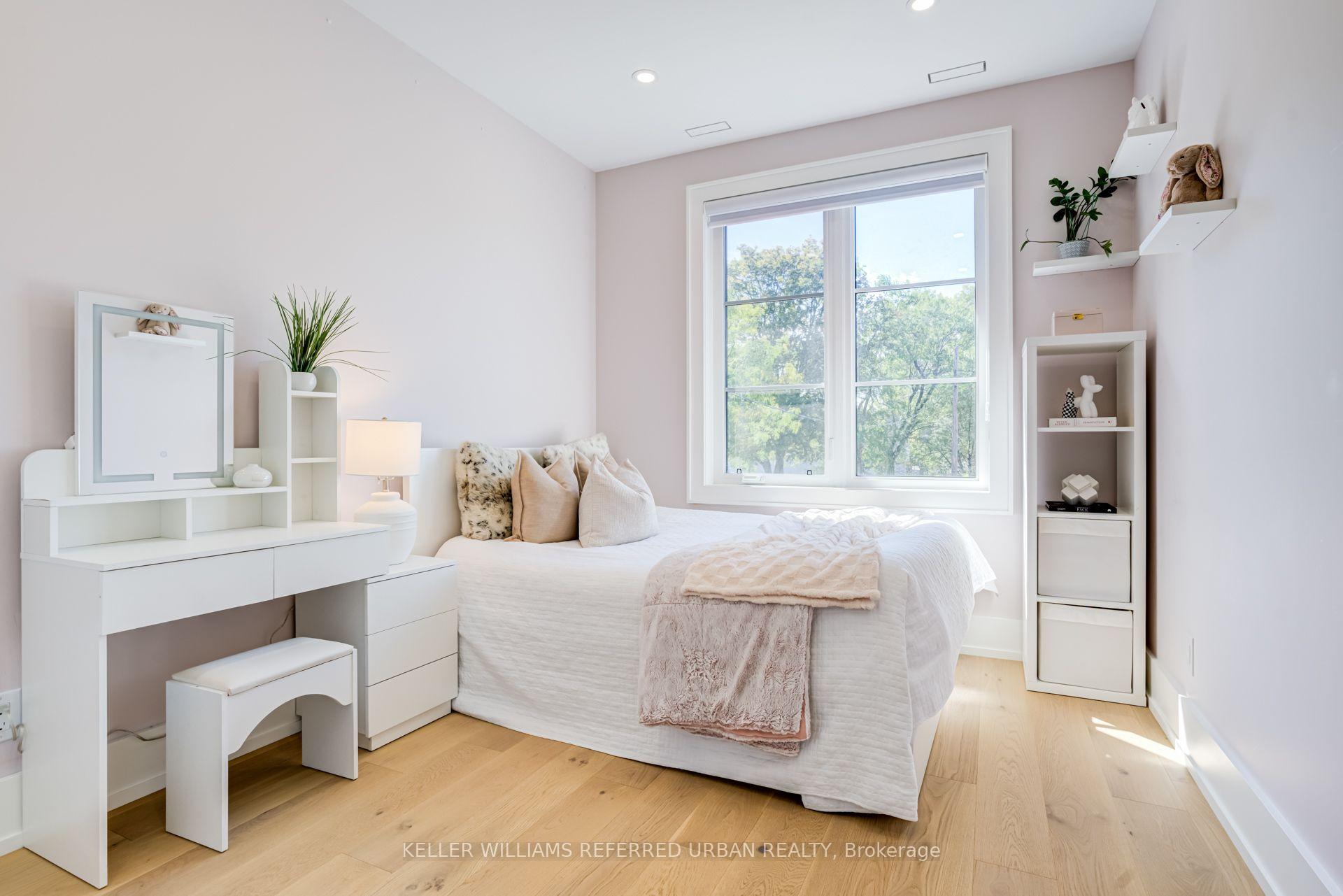 Photo 32 of 5 Bradbury Crescent, Etobicoke, Eringate-Centennial-West Deane — HOMEH