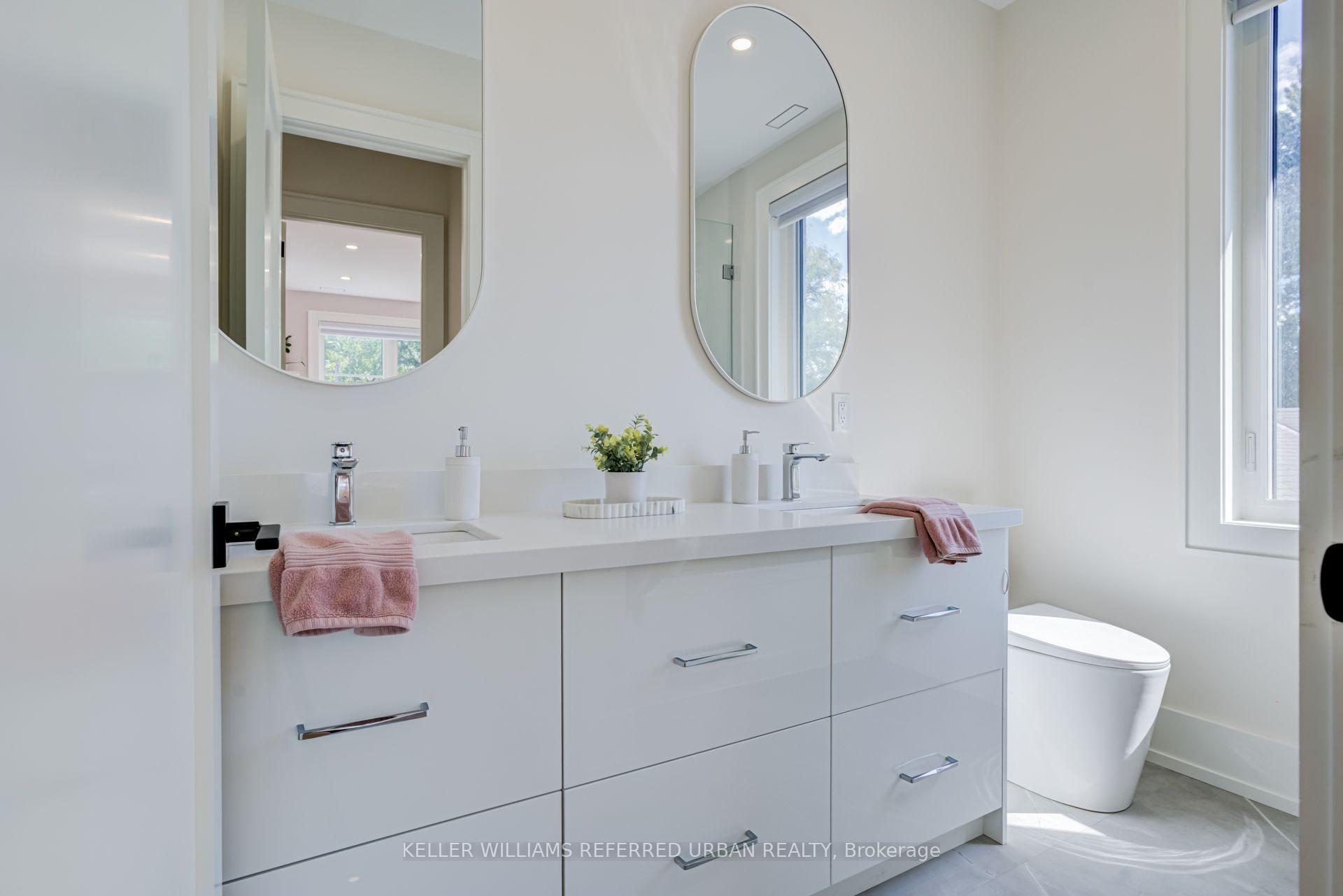 Photo 34 of 5 Bradbury Crescent, Etobicoke, Eringate-Centennial-West Deane — HOMEH