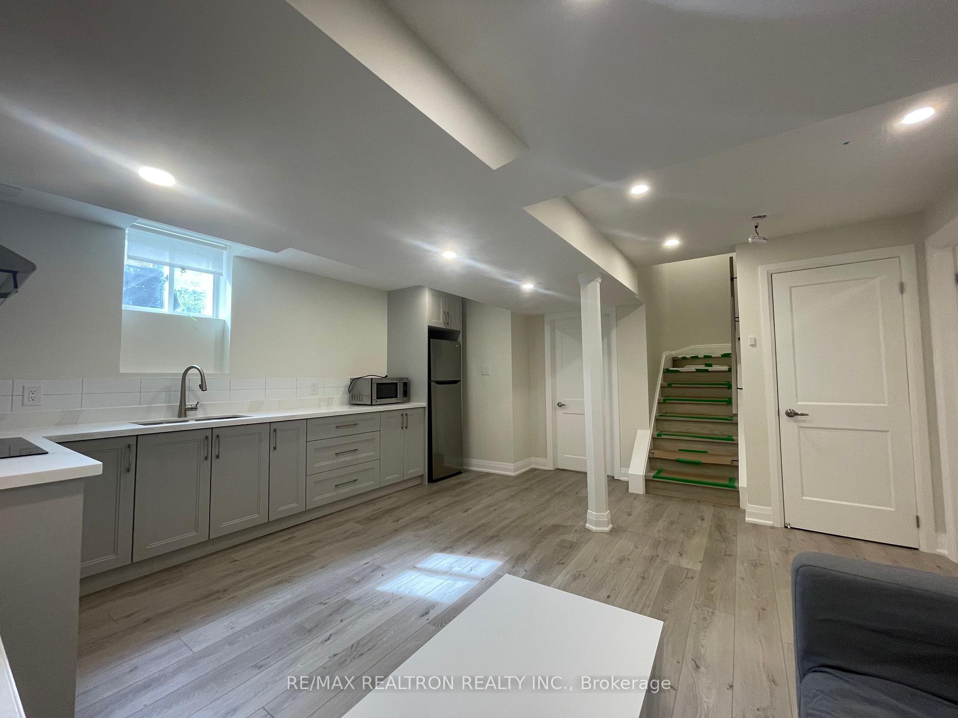 Photo 3 of Unit Lower level, 25 Bitola Drive, Markham, Greensborough — HOMEH