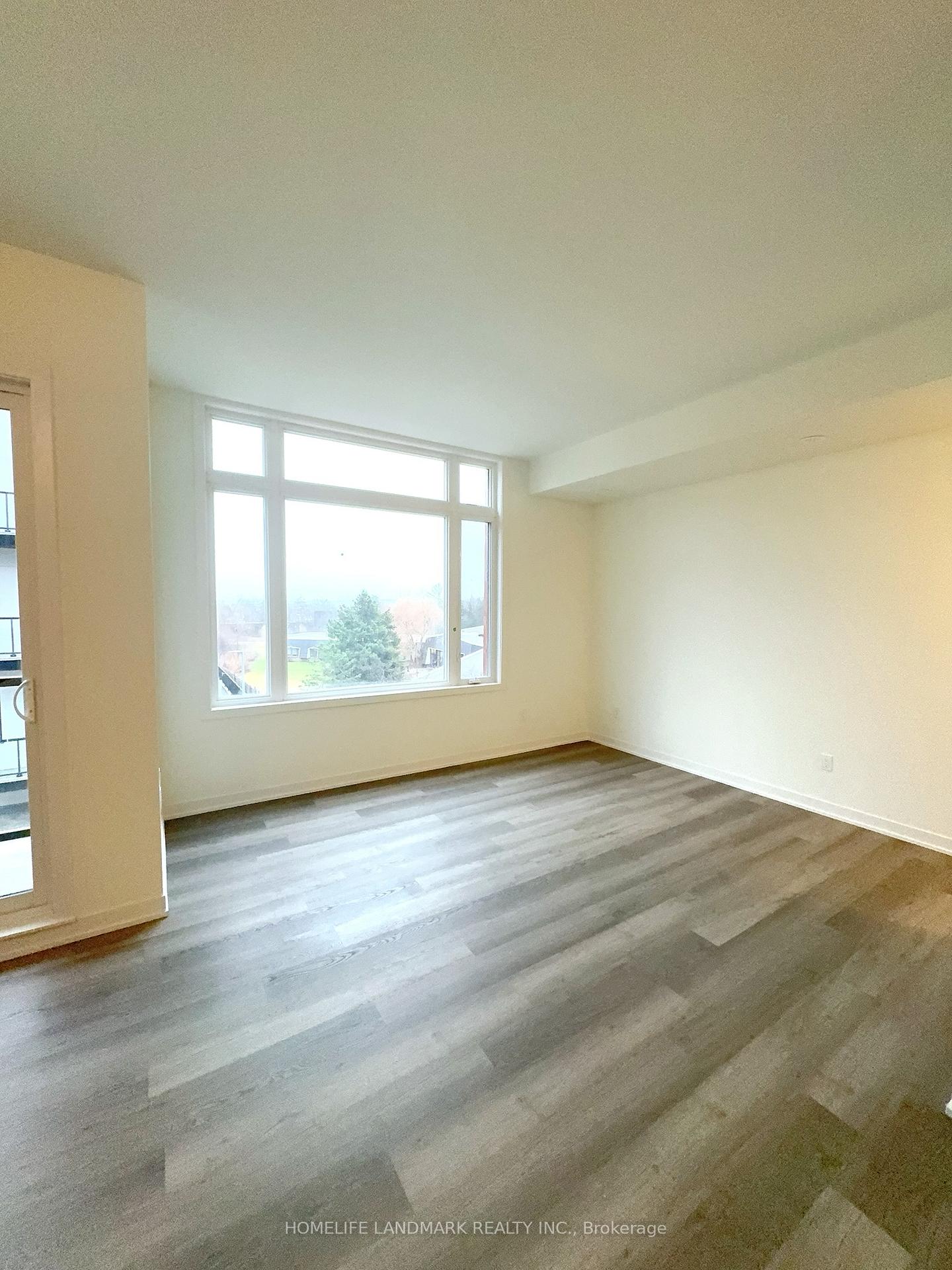 Photo 3 of Unit 1418, 15 David Eyer Road, Richmond Hill, Rural Richmond Hill — HOMEH