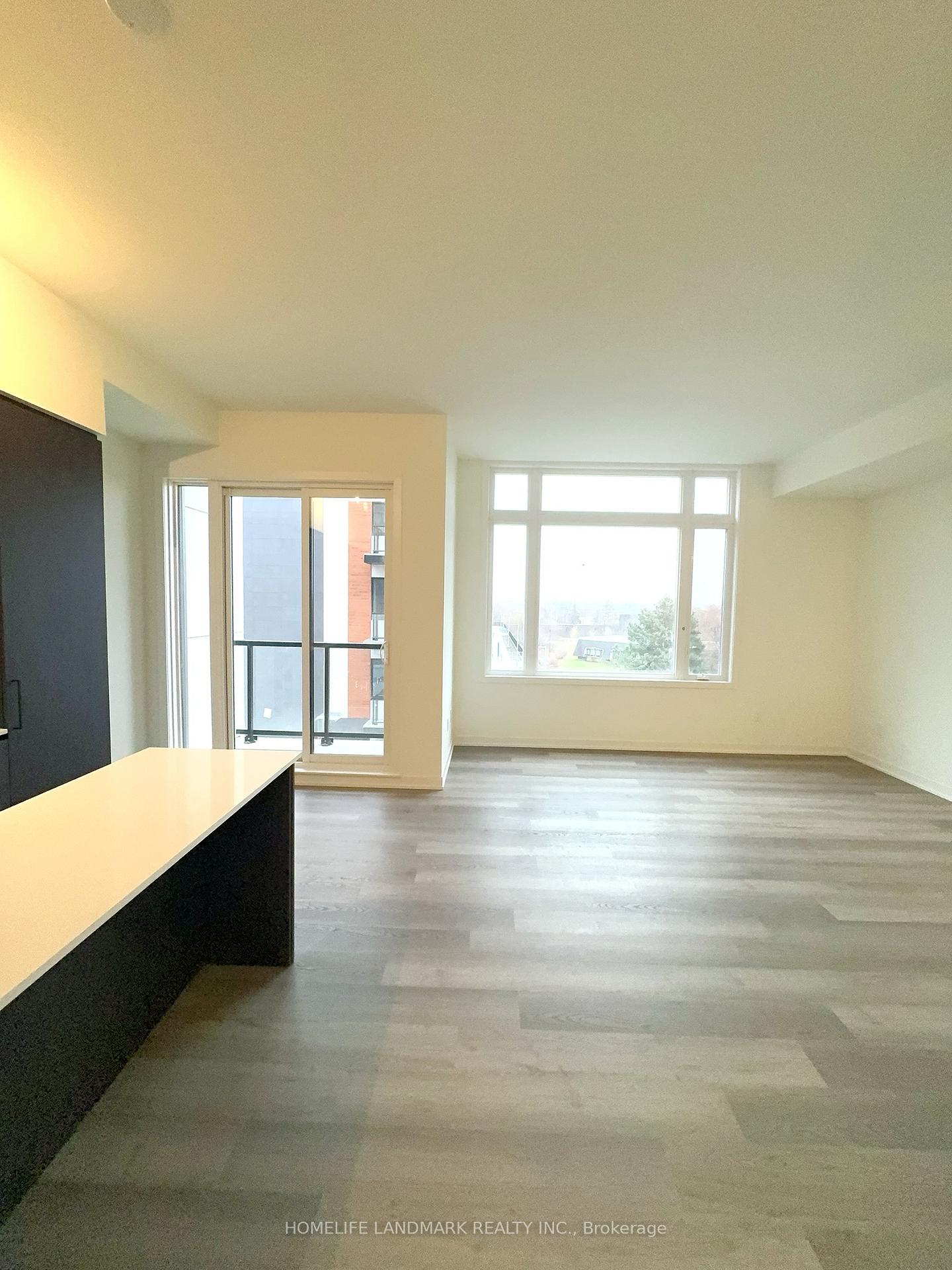 Photo 6 of Unit 1418, 15 David Eyer Road, Richmond Hill, Rural Richmond Hill — HOMEH
