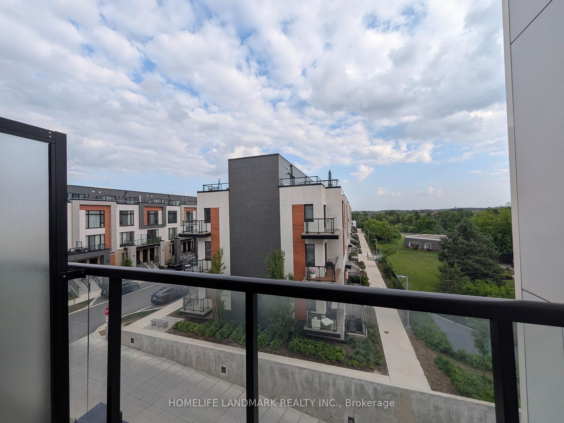 Photo 13 of Unit 1418, 15 David Eyer Road, Richmond Hill, Rural Richmond Hill — HOMEH