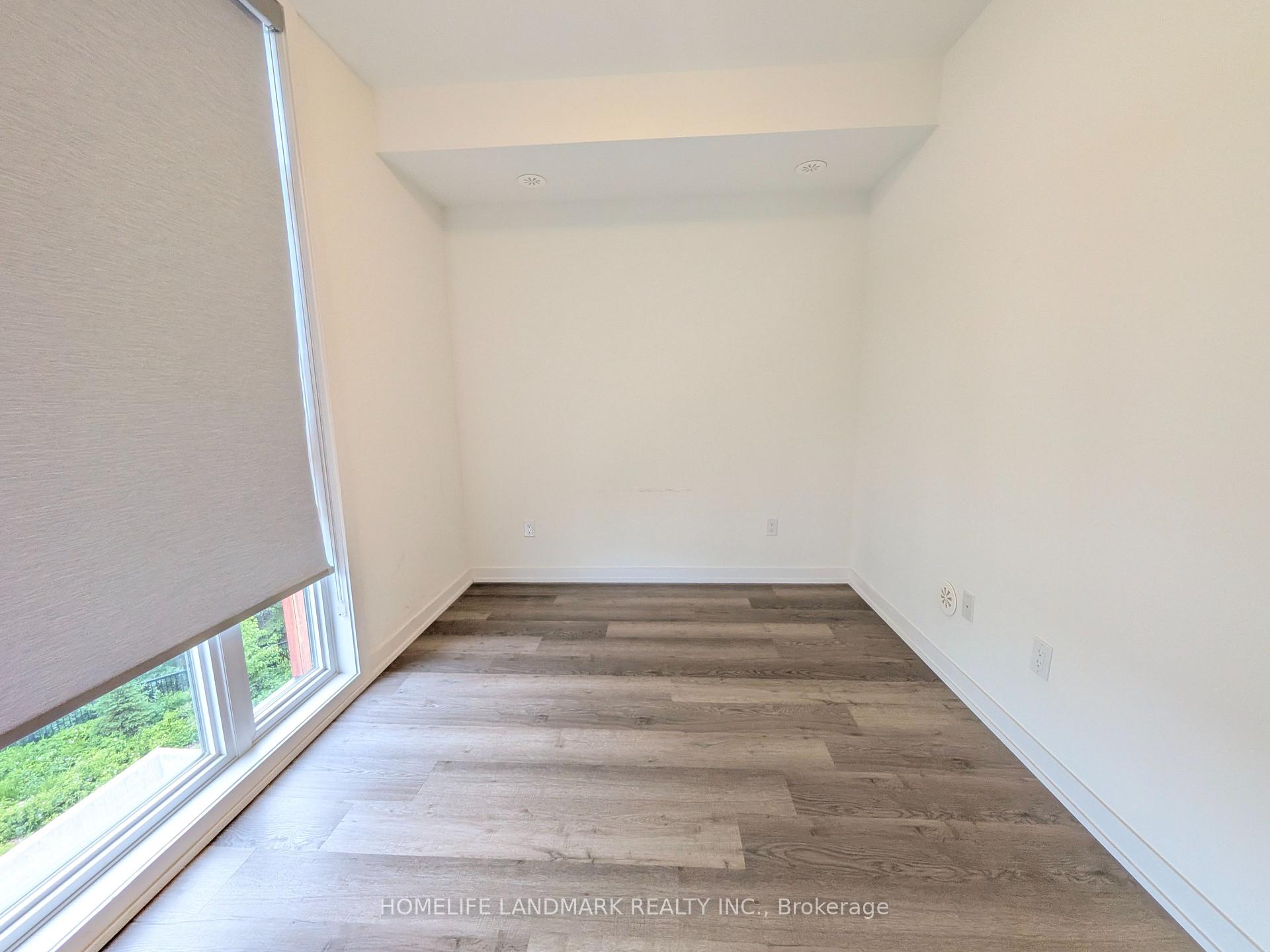 Photo 15 of Unit 1418, 15 David Eyer Road, Richmond Hill, Rural Richmond Hill — HOMEH