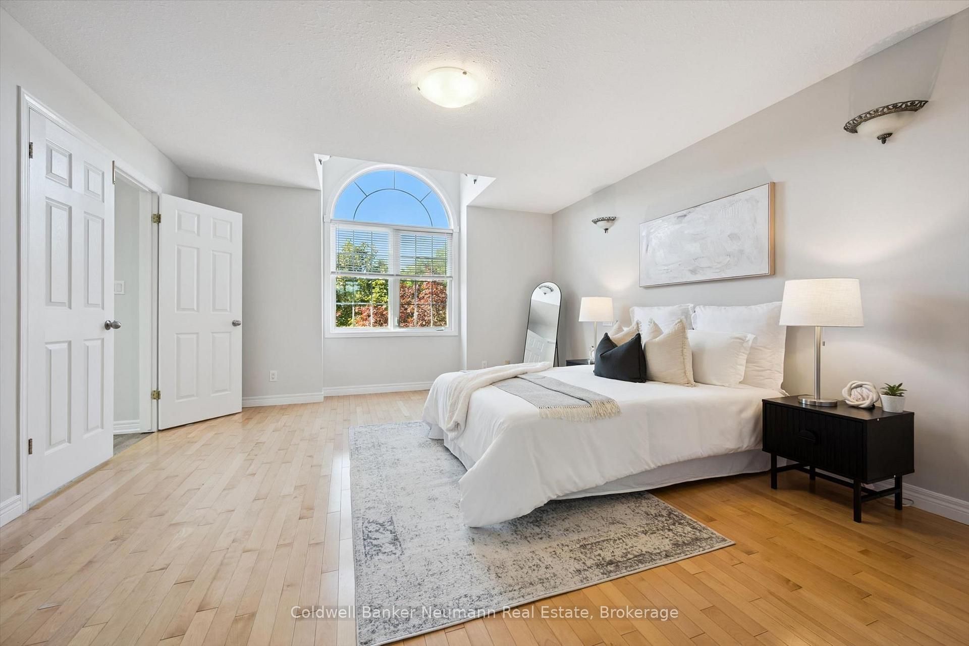 Photo 23 of 235 Deerpath Drive, Guelph, Willow West/Sugarbush/West Acres — HOMEH