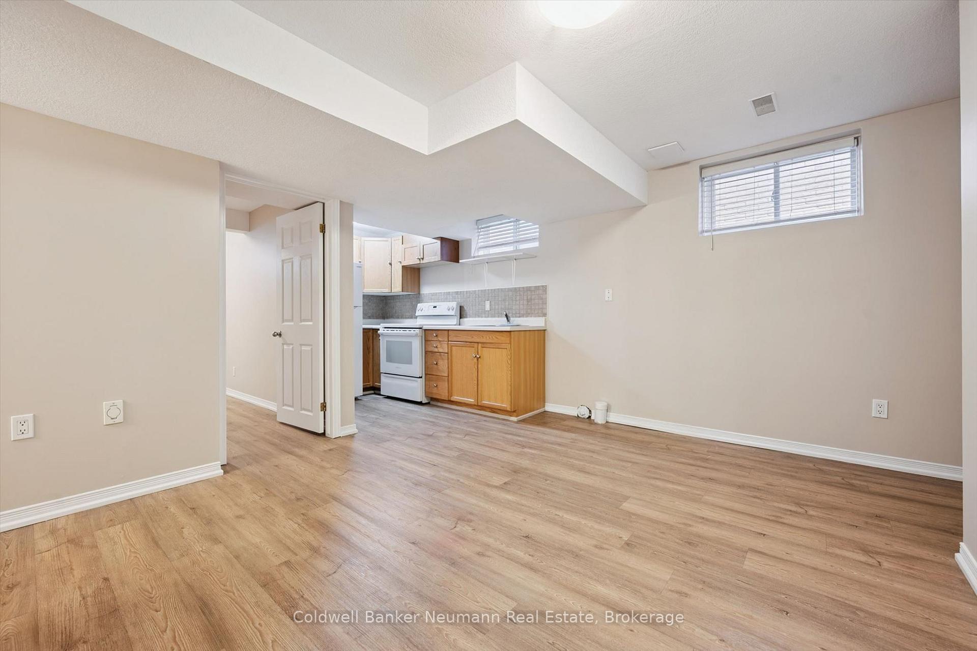 Photo 35 of 235 Deerpath Drive, Guelph, Willow West/Sugarbush/West Acres — HOMEH