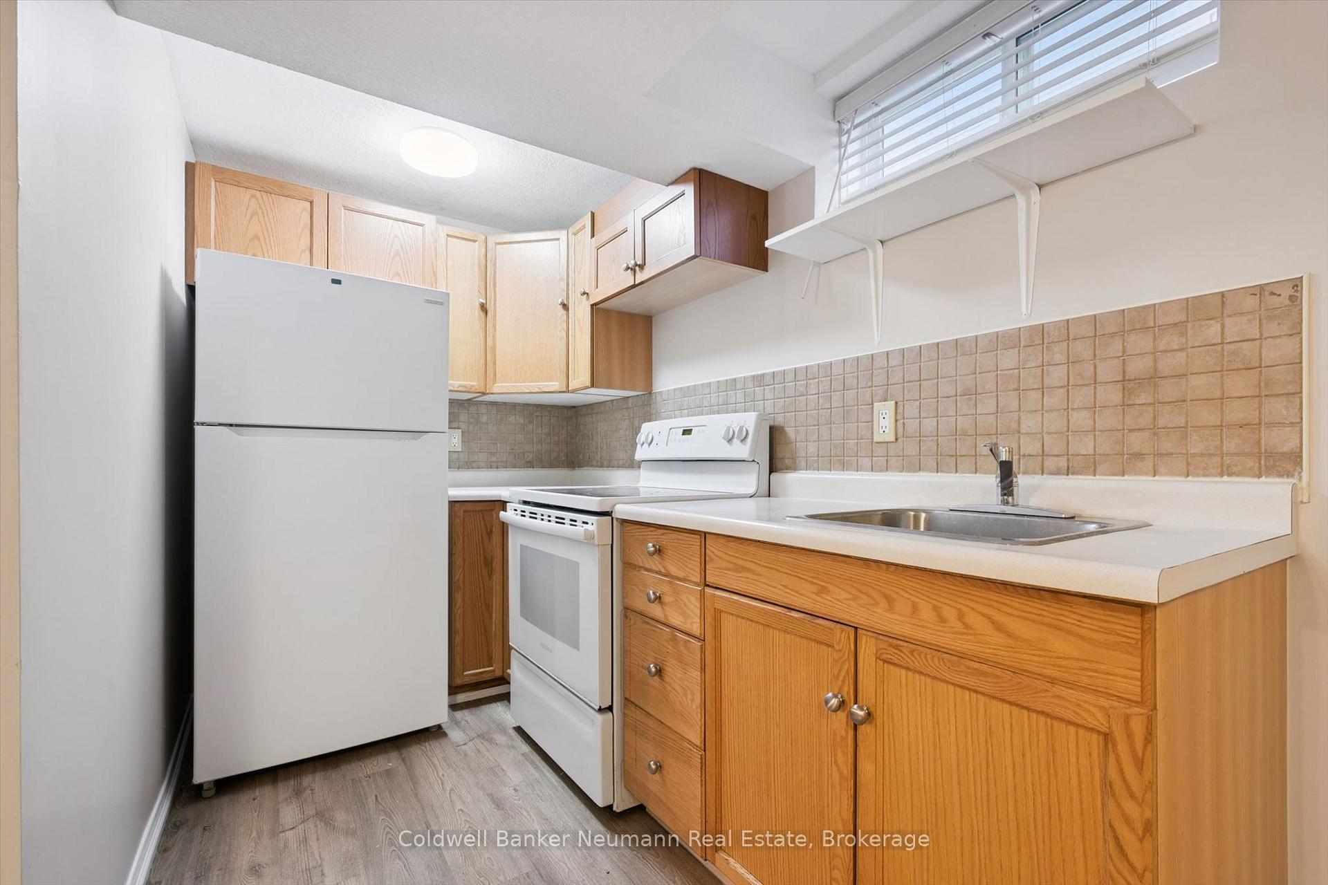 Photo 38 of 235 Deerpath Drive, Guelph, Willow West/Sugarbush/West Acres — HOMEH