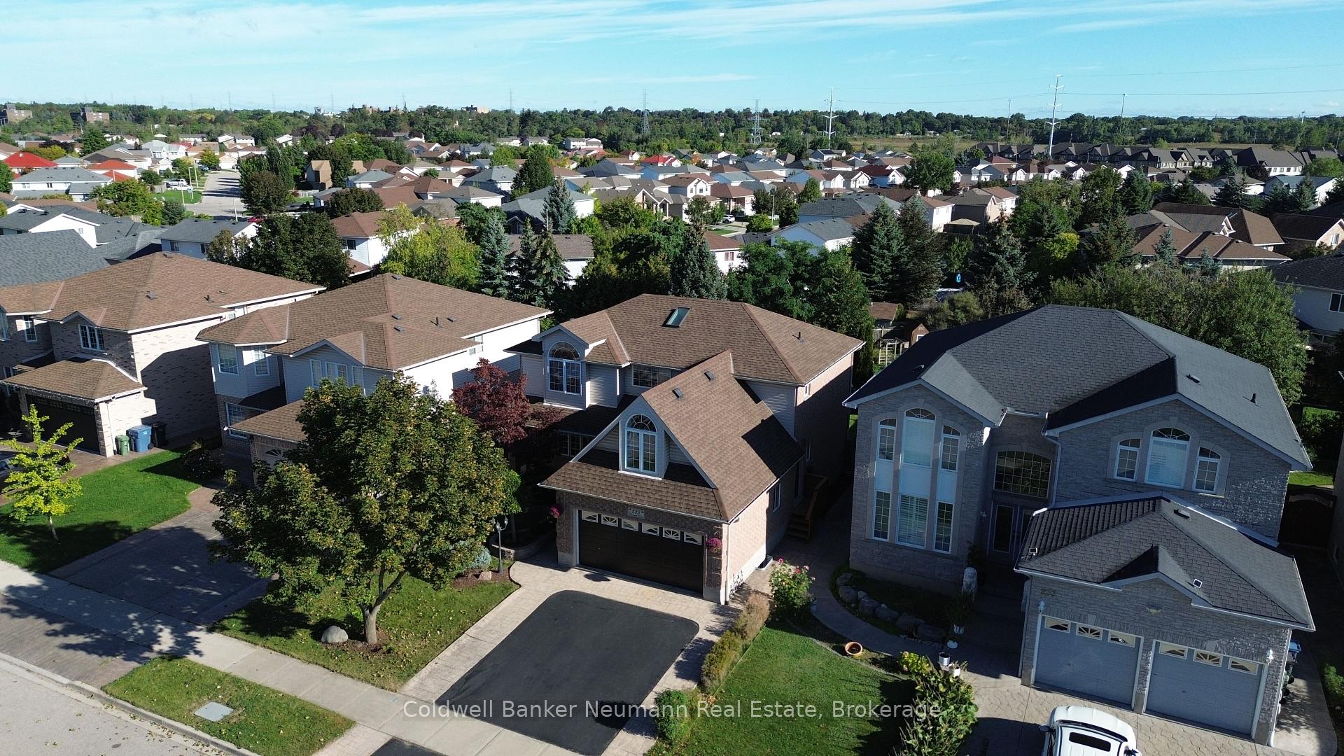 Photo 49 of 235 Deerpath Drive, Guelph, Willow West/Sugarbush/West Acres — HOMEH
