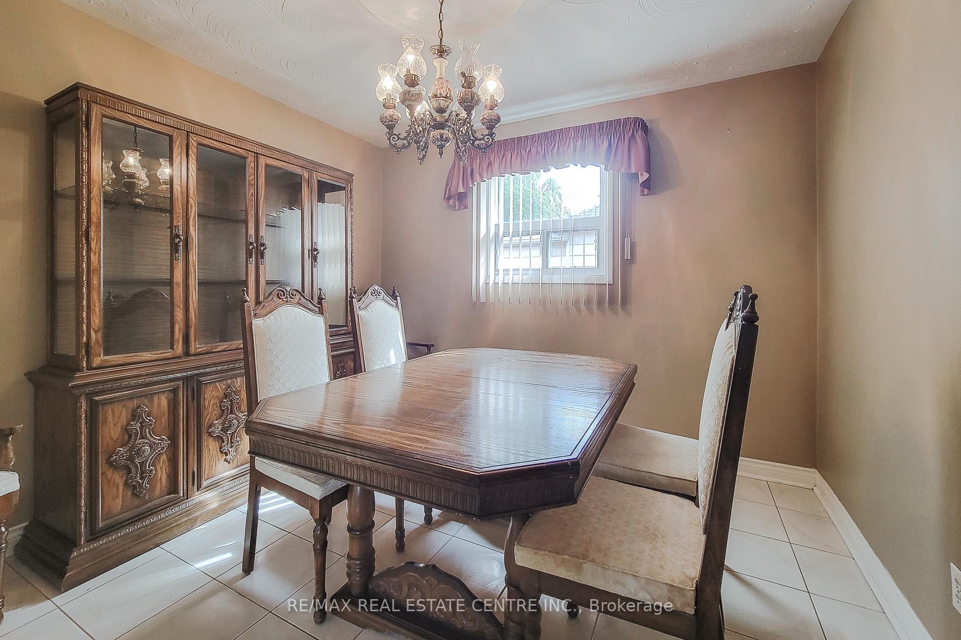 Photo 15 of 137 East 16th Street, Hamilton, Inch Park — HOMEH