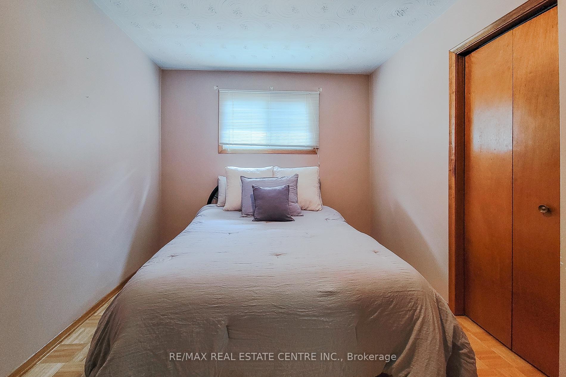 Photo 18 of 137 East 16th Street, Hamilton, Inch Park — HOMEH
