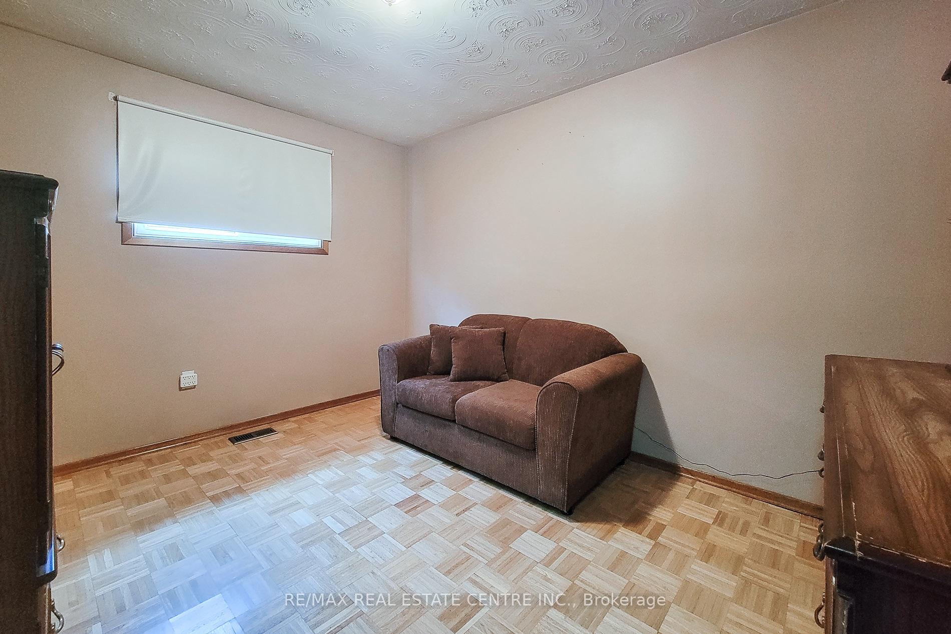 Photo 20 of 137 East 16th Street, Hamilton, Inch Park — HOMEH