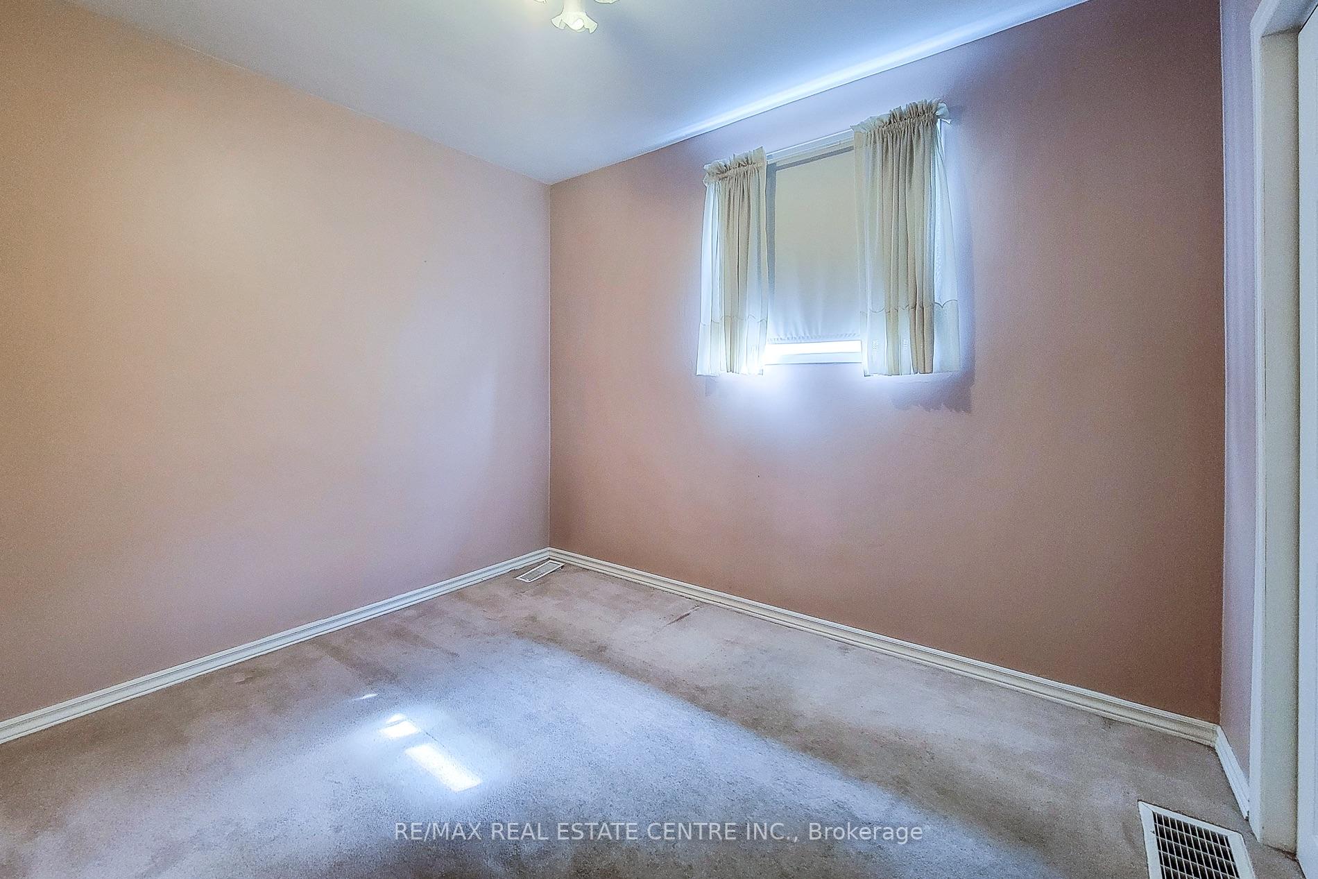 Photo 21 of 137 East 16th Street, Hamilton, Inch Park — HOMEH