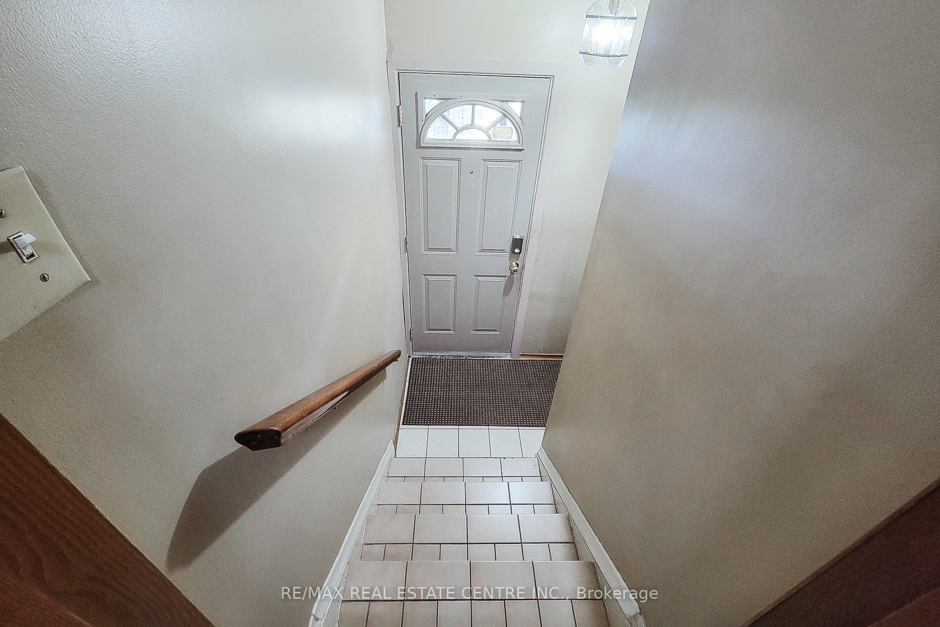 Photo 26 of 137 East 16th Street, Hamilton, Inch Park — HOMEH