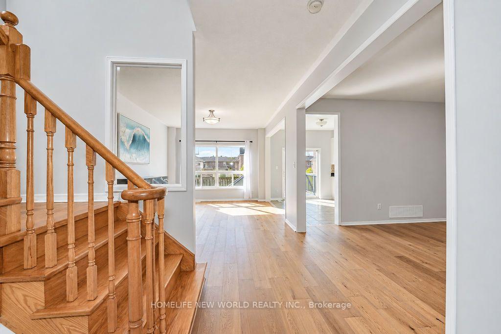 Photo 5 of 59 Wheelwright Drive, Richmond Hill, Oak Ridges Lake Wilcox — HOMEH