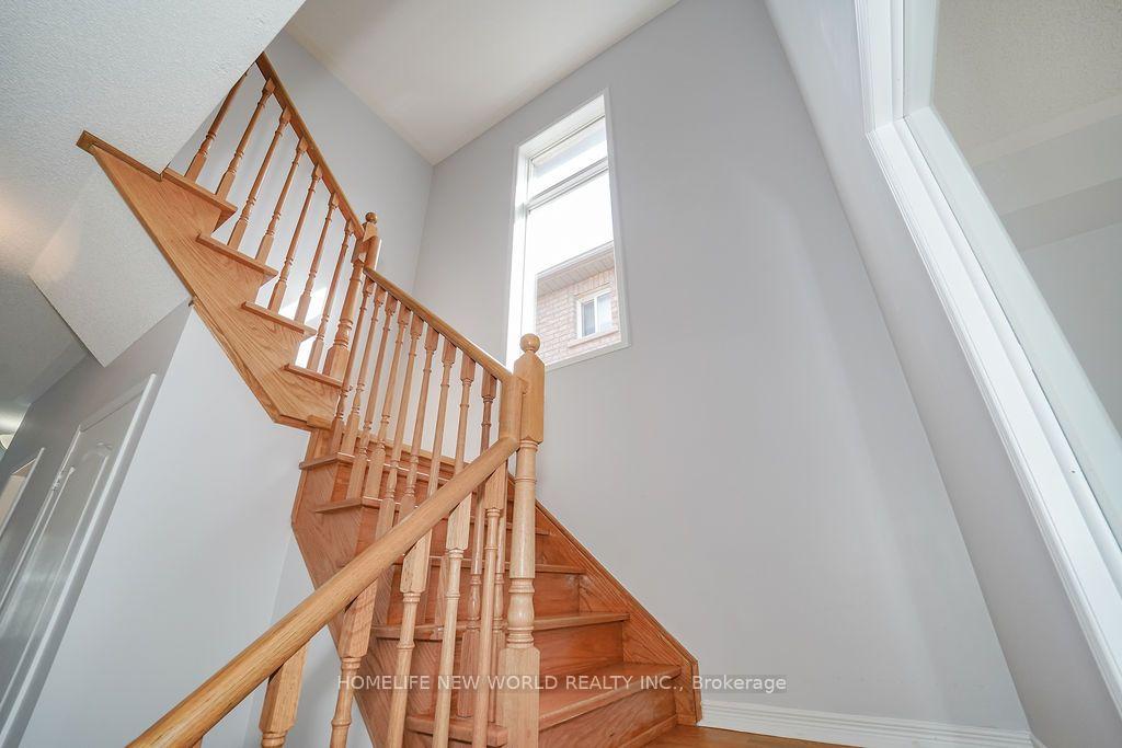 Photo 17 of 59 Wheelwright Drive, Richmond Hill, Oak Ridges Lake Wilcox — HOMEH