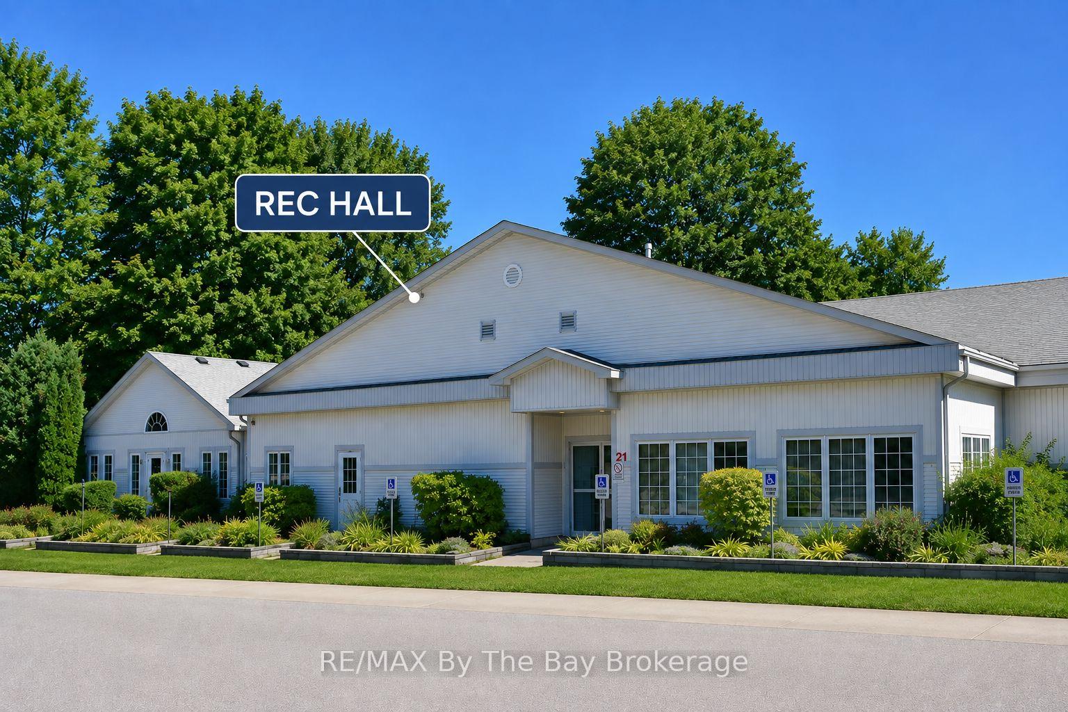 Photo 5 of 30 St James Place, Wasaga Beach — HOMEH