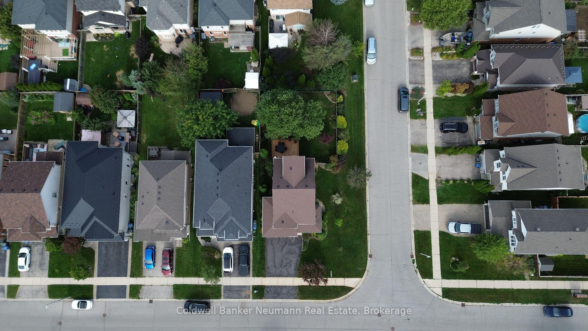 Photo 2 of 14 Wilton Road, Guelph, Victoria North — HOMEH