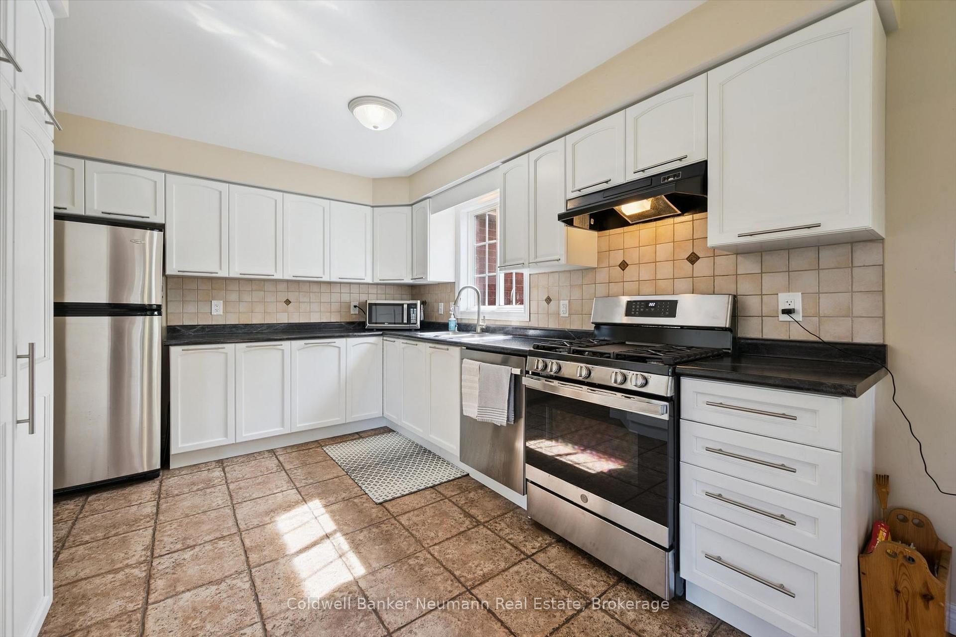 Photo 5 of 14 Wilton Road, Guelph, Victoria North — HOMEH