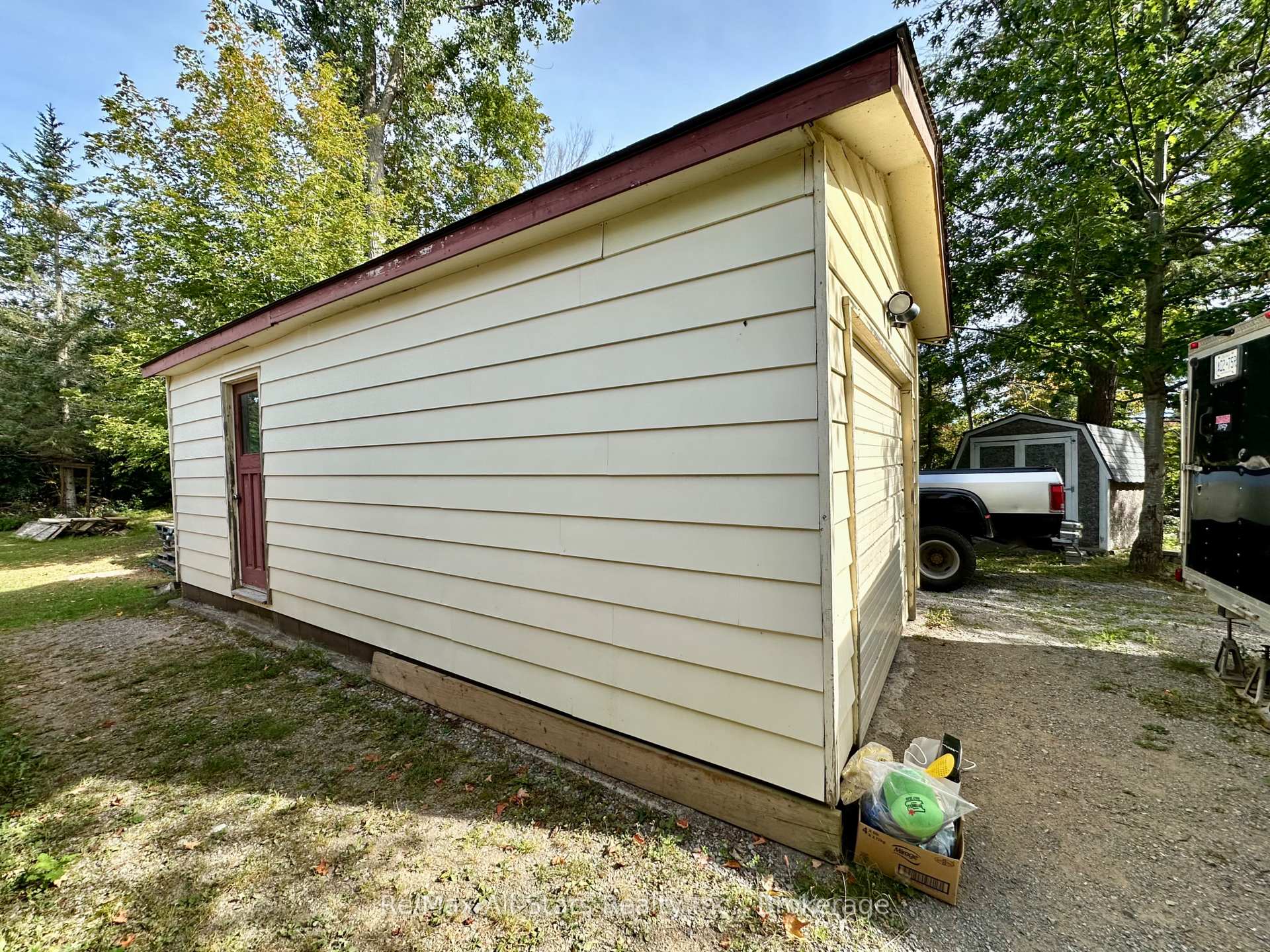 Photo 18 of 16 Peninsula Court, Trent Lakes — HOMEH