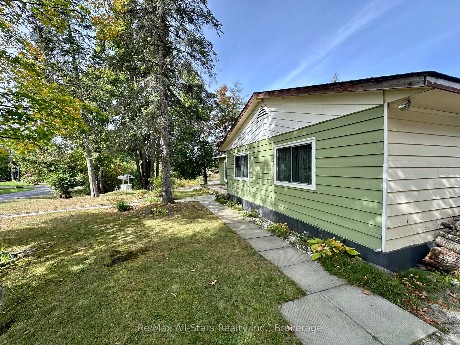 Photo 20 of 16 Peninsula Court, Trent Lakes — HOMEH