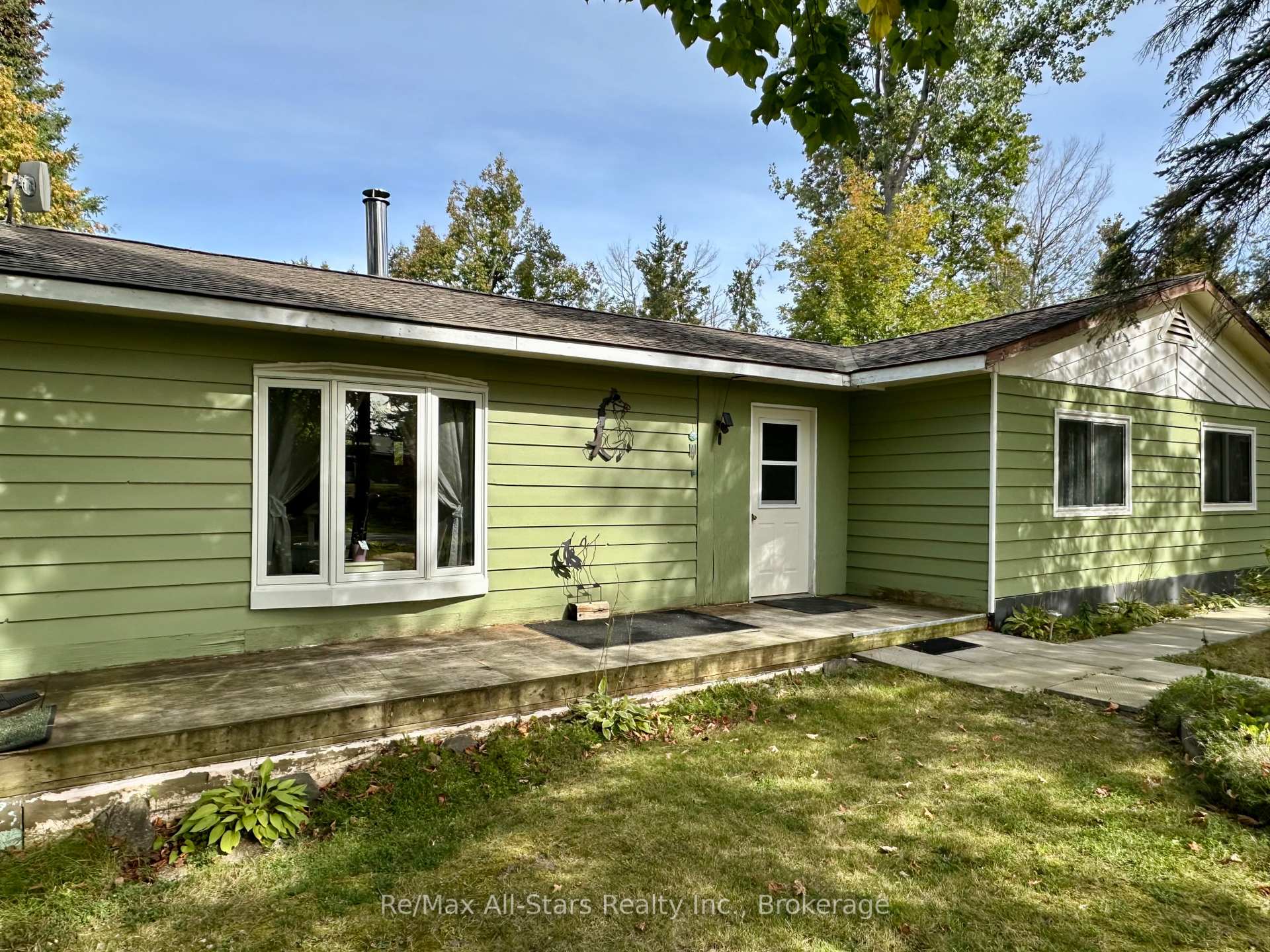 Photo 23 of 16 Peninsula Court, Trent Lakes — HOMEH