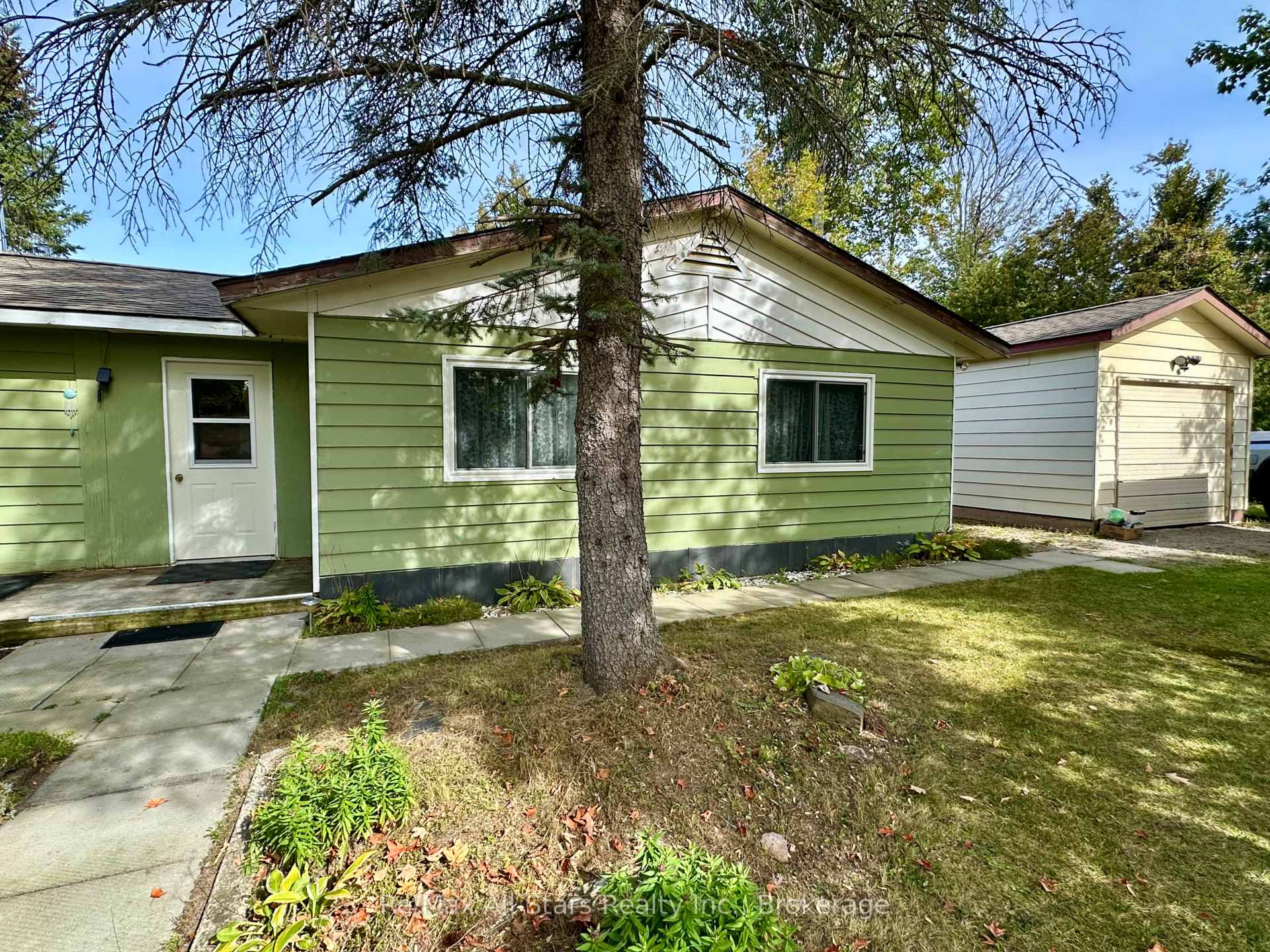 Photo 24 of 16 Peninsula Court, Trent Lakes — HOMEH
