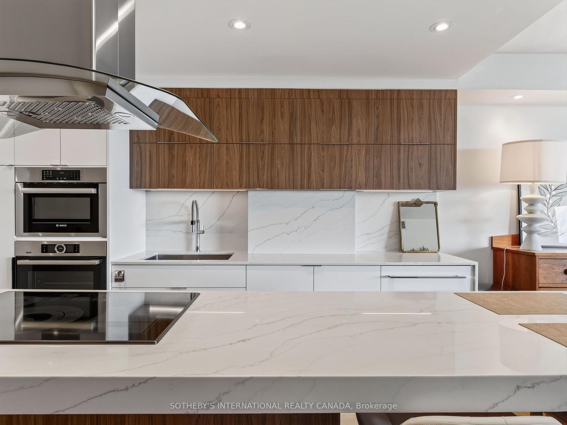 Photo 6 of Unit 906, 550 Queens Quay W, Toronto, Waterfront Communities — HOMEH