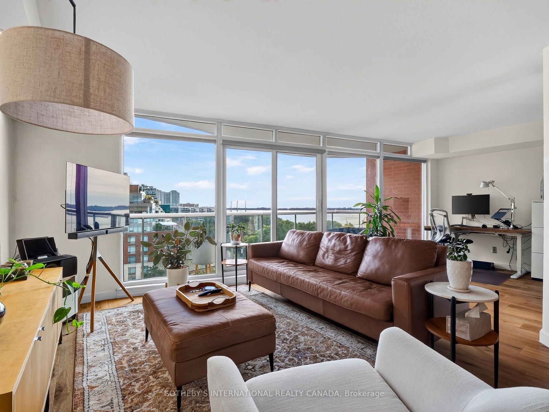 Photo 15 of Unit 906, 550 Queens Quay W, Toronto, Waterfront Communities — HOMEH