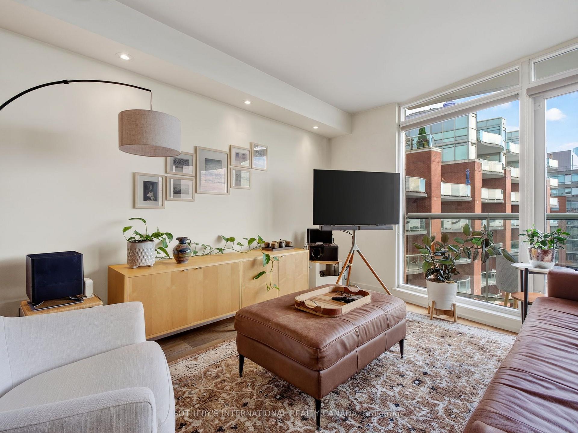 Photo 16 of Unit 906, 550 Queens Quay W, Toronto, Waterfront Communities — HOMEH