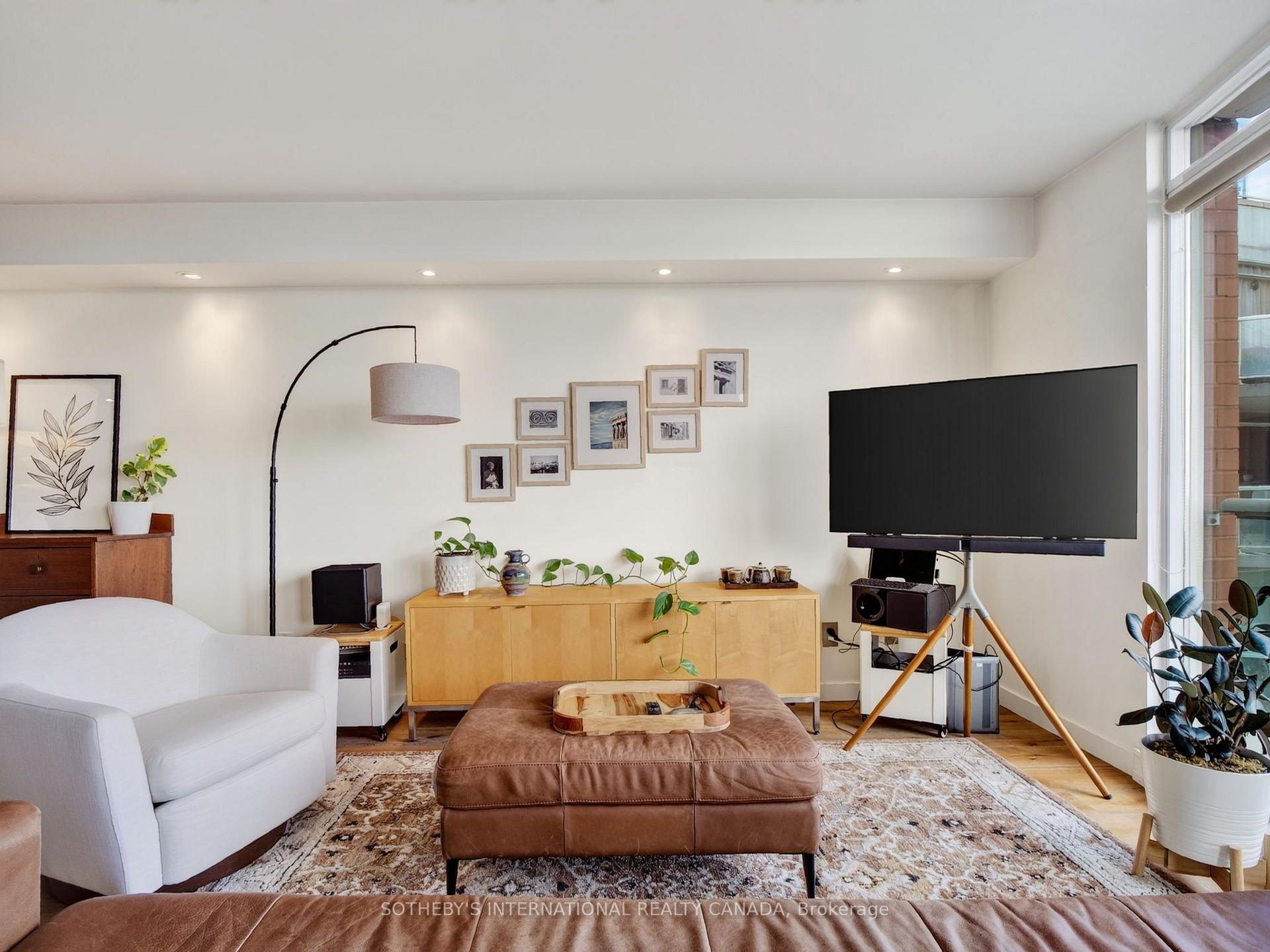 Photo 17 of Unit 906, 550 Queens Quay W, Toronto, Waterfront Communities — HOMEH