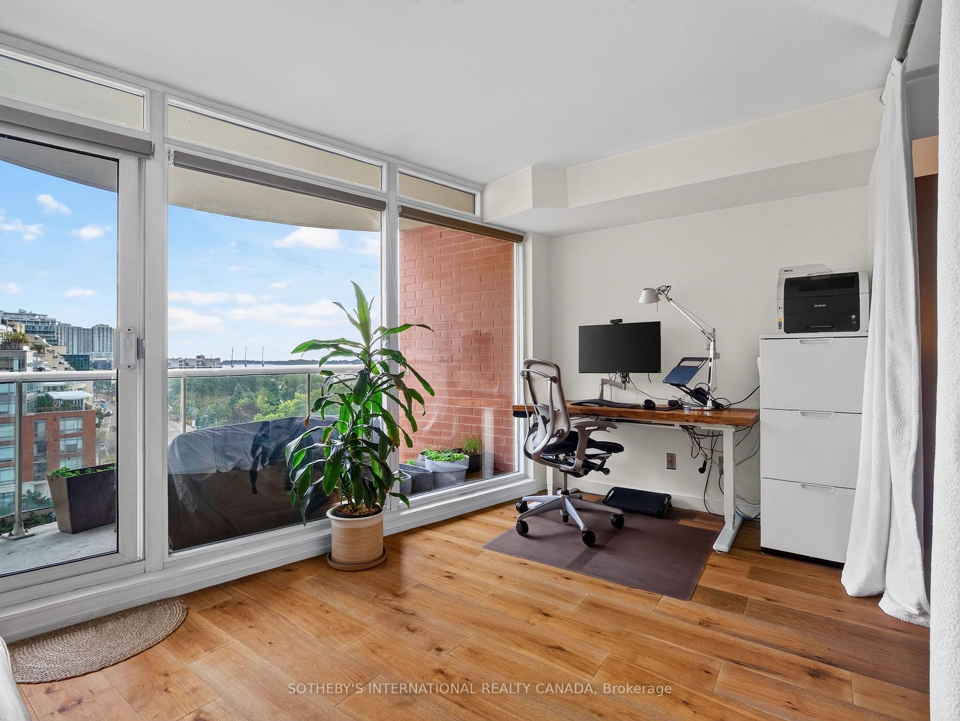 Photo 18 of Unit 906, 550 Queens Quay W, Toronto, Waterfront Communities — HOMEH