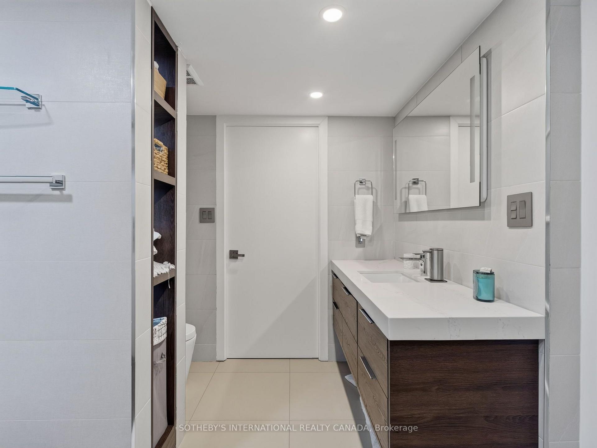 Photo 26 of Unit 906, 550 Queens Quay W, Toronto, Waterfront Communities — HOMEH