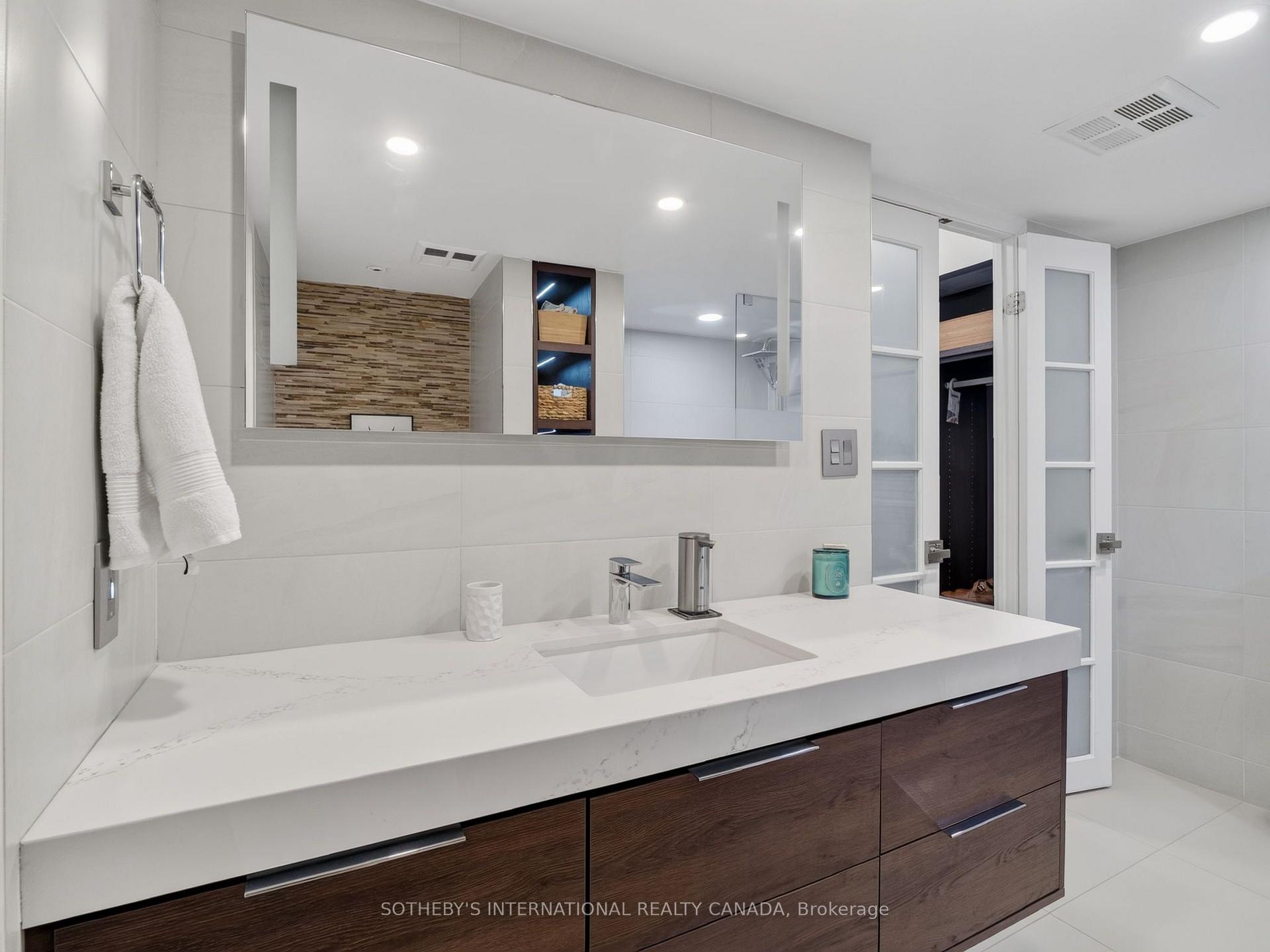 Photo 27 of Unit 906, 550 Queens Quay W, Toronto, Waterfront Communities — HOMEH