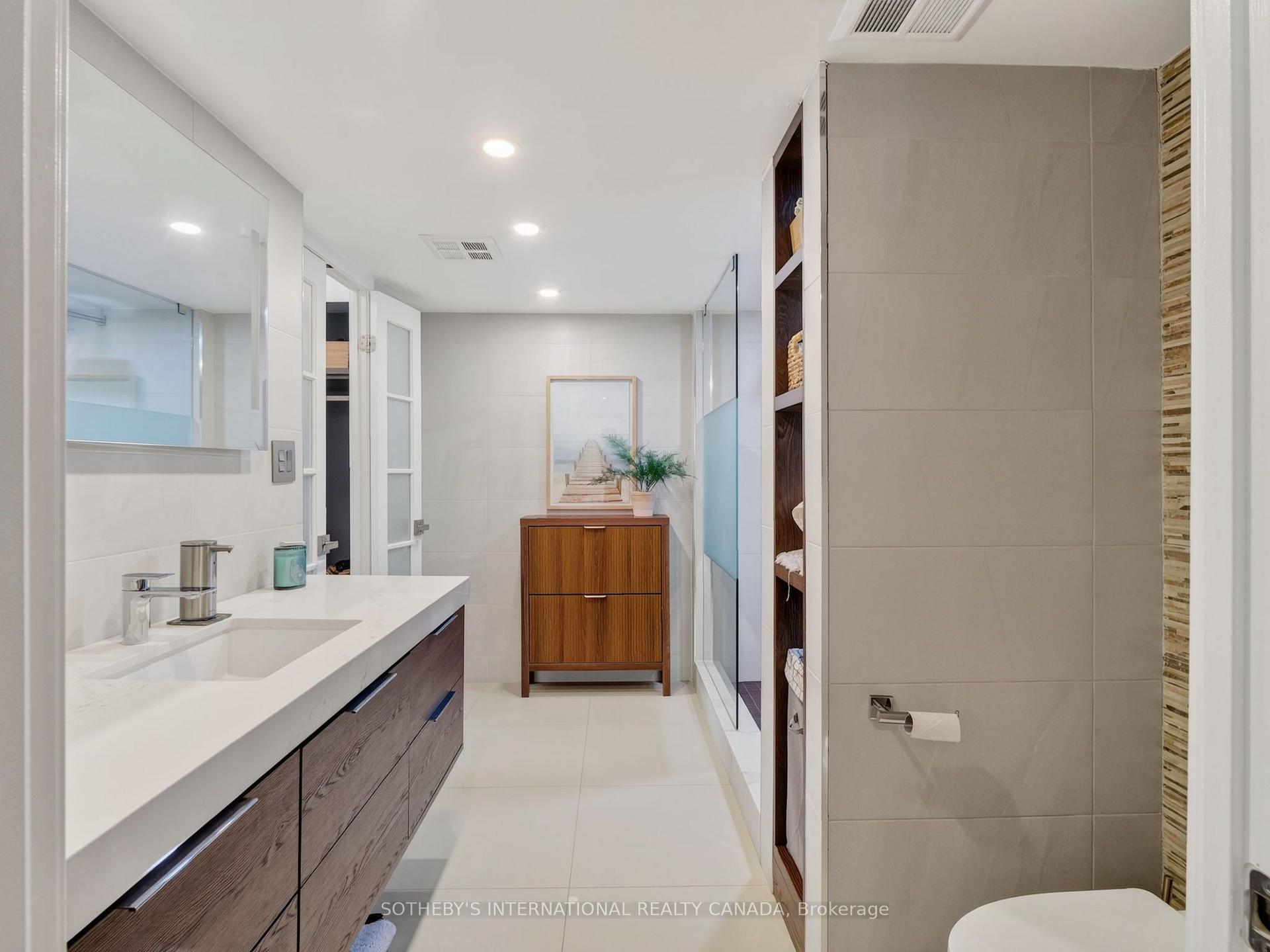 Photo 29 of Unit 906, 550 Queens Quay W, Toronto, Waterfront Communities — HOMEH