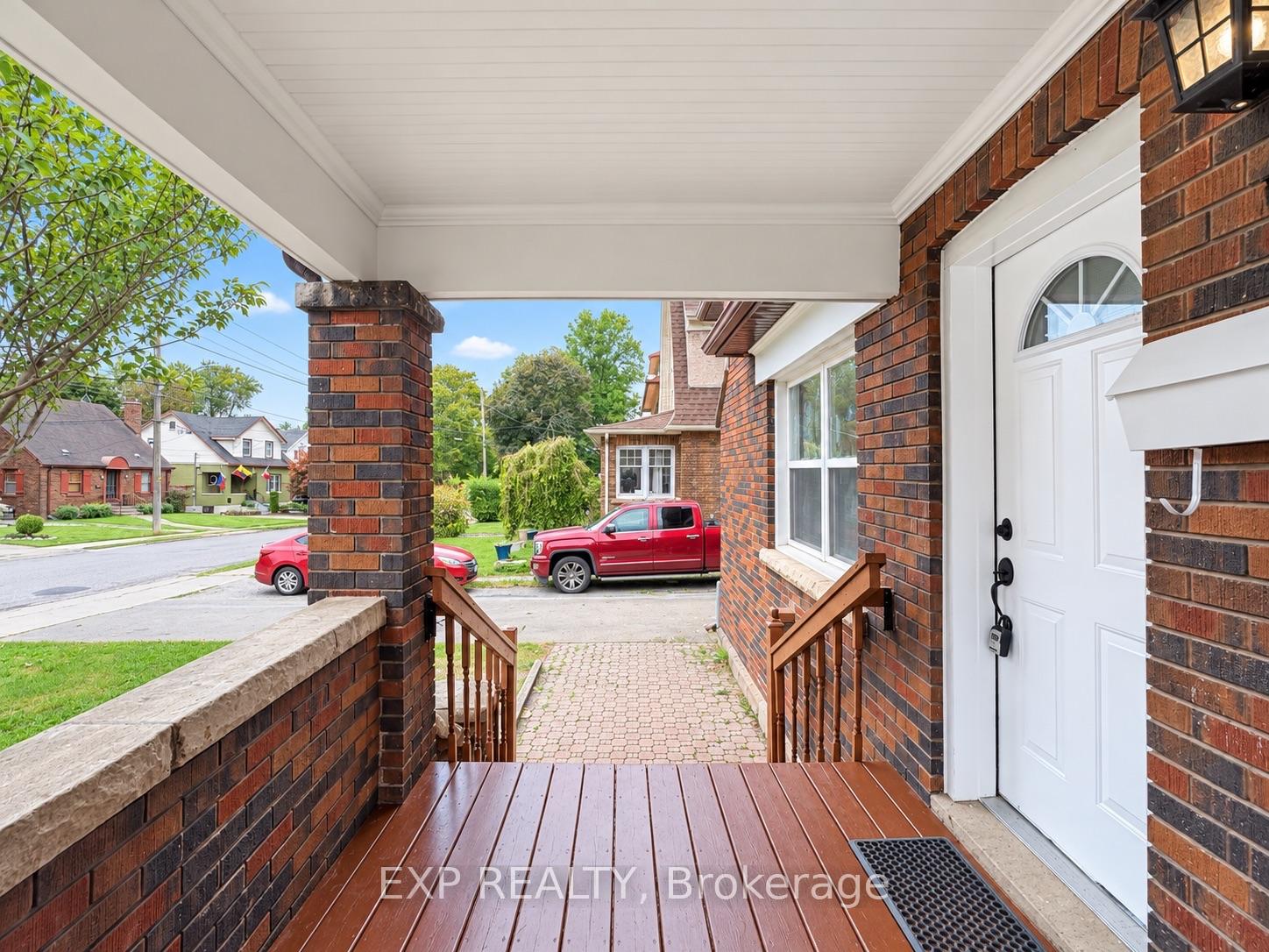Photo 7 of 4883 Simcoe Street, Niagara Falls, Cherrywood — HOMEH